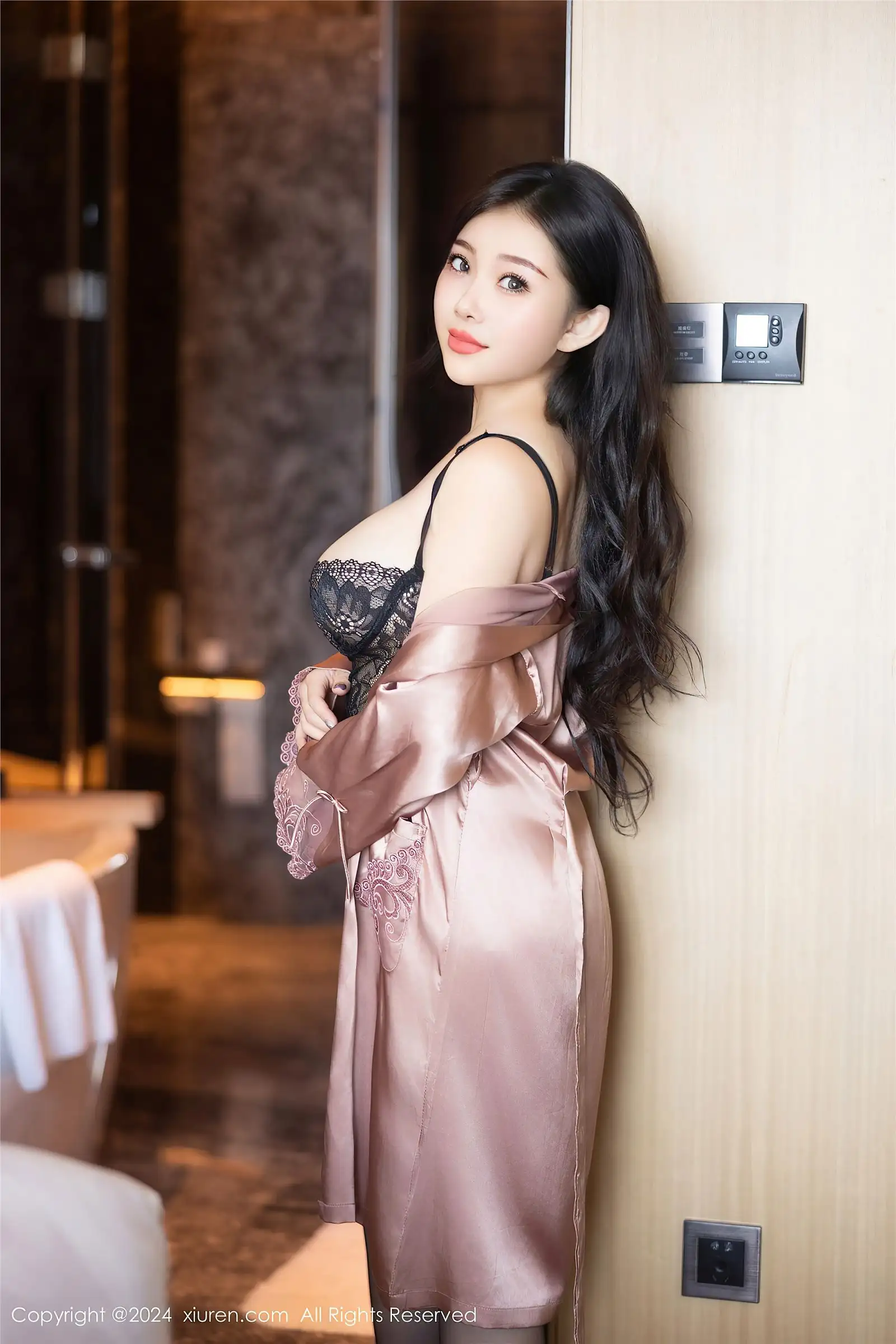 [XIUREN秀人网] 2024.09.14 NO.9159 白洁Bessie