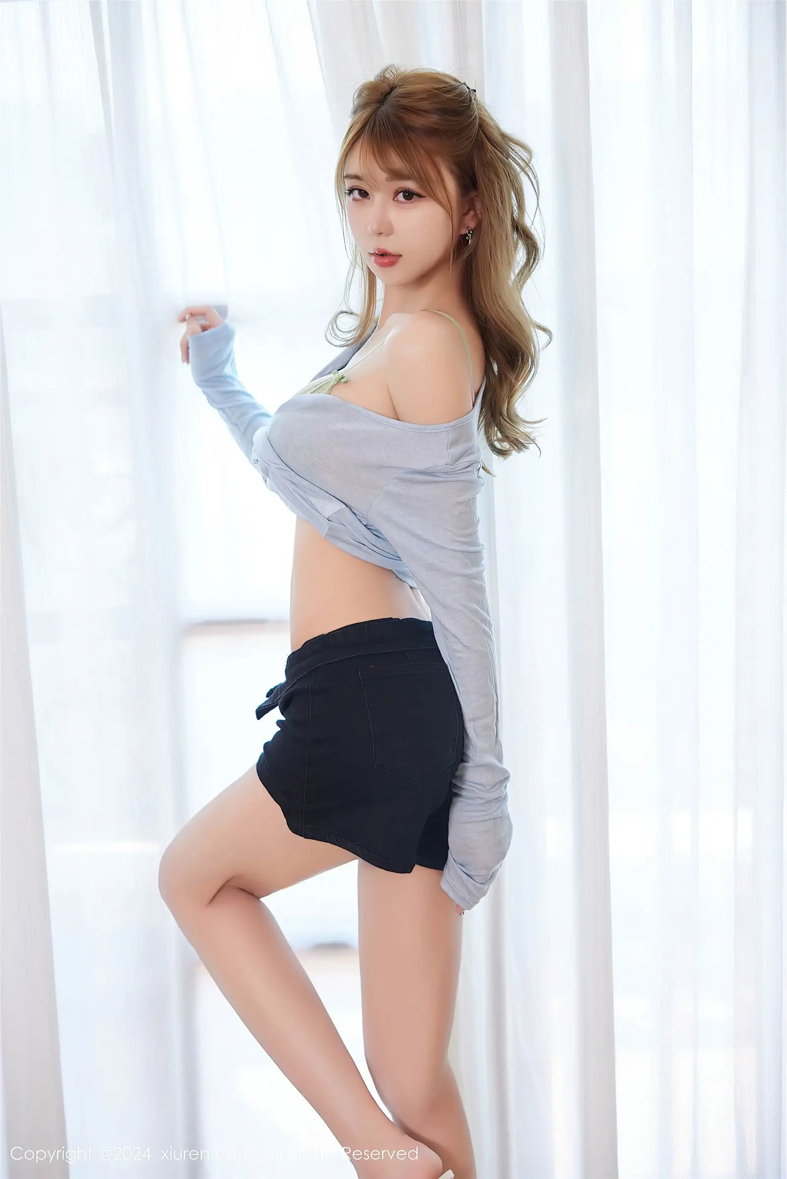 [XIUREN秀人网] 2024.09.13 NO.9155 Zoe柚柚