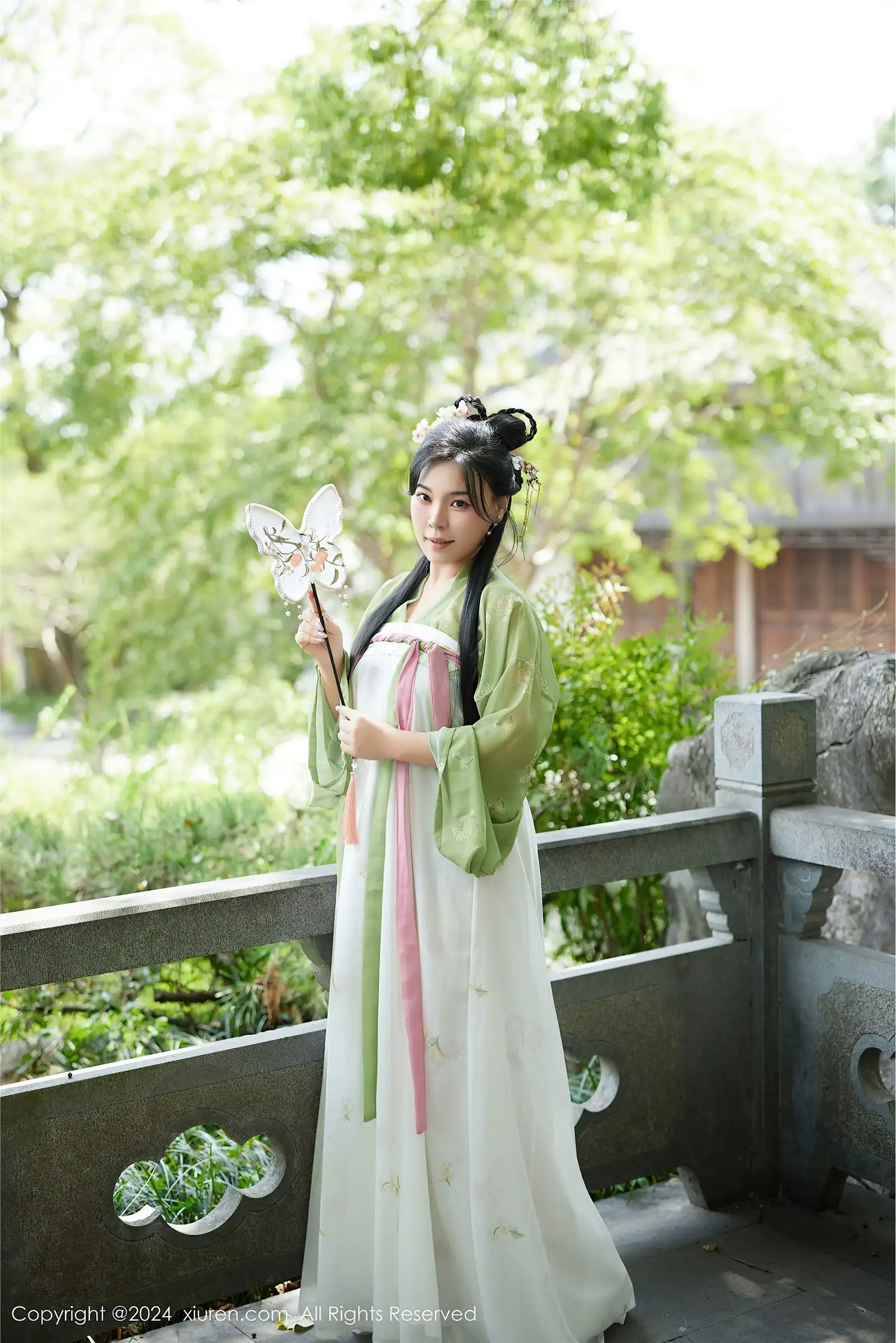 [XIUREN秀人网] 2024.09.14 NO.9162 麦田