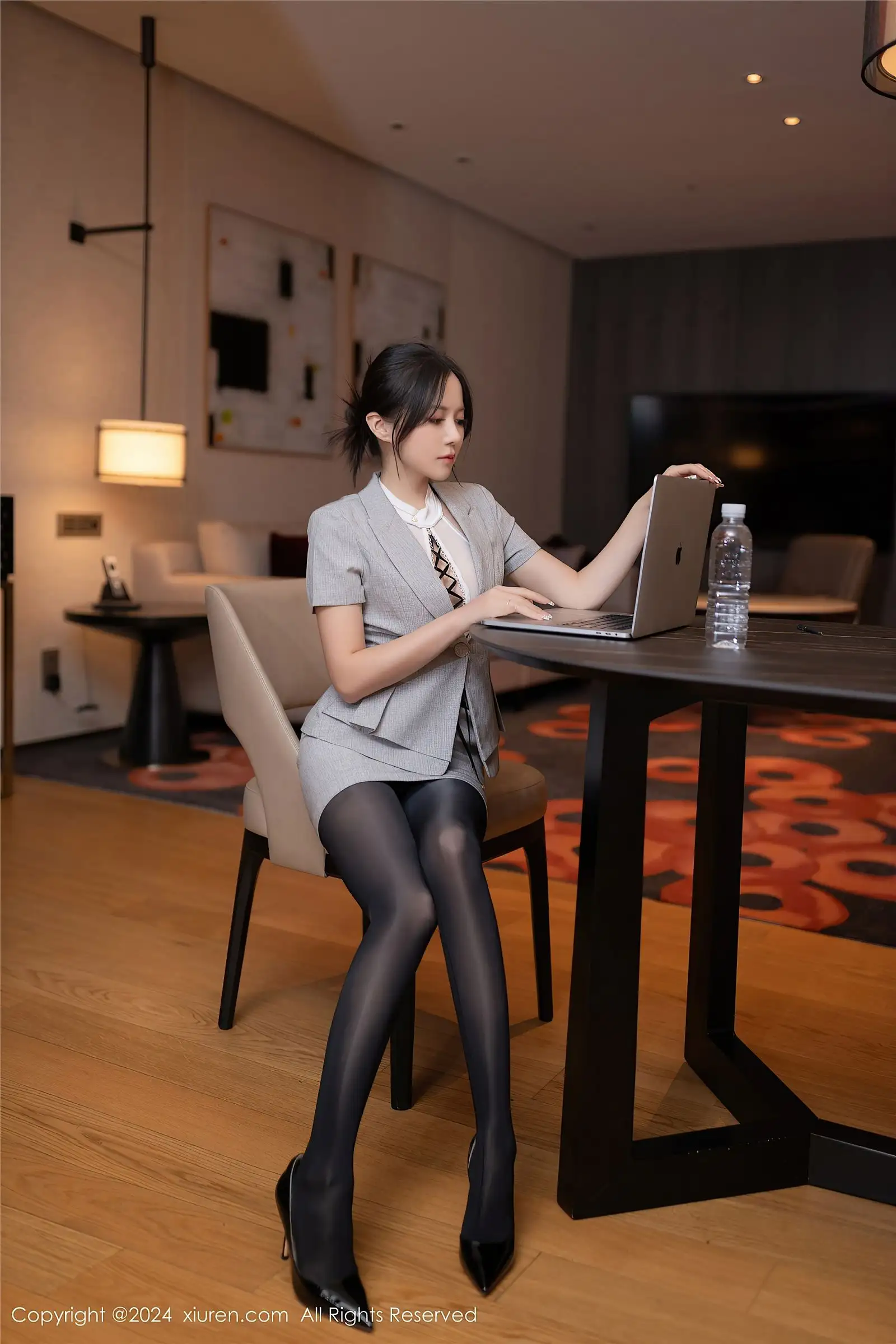 [XIUREN秀人网] 2024.09.20 NO.9189 鱼子酱Fish