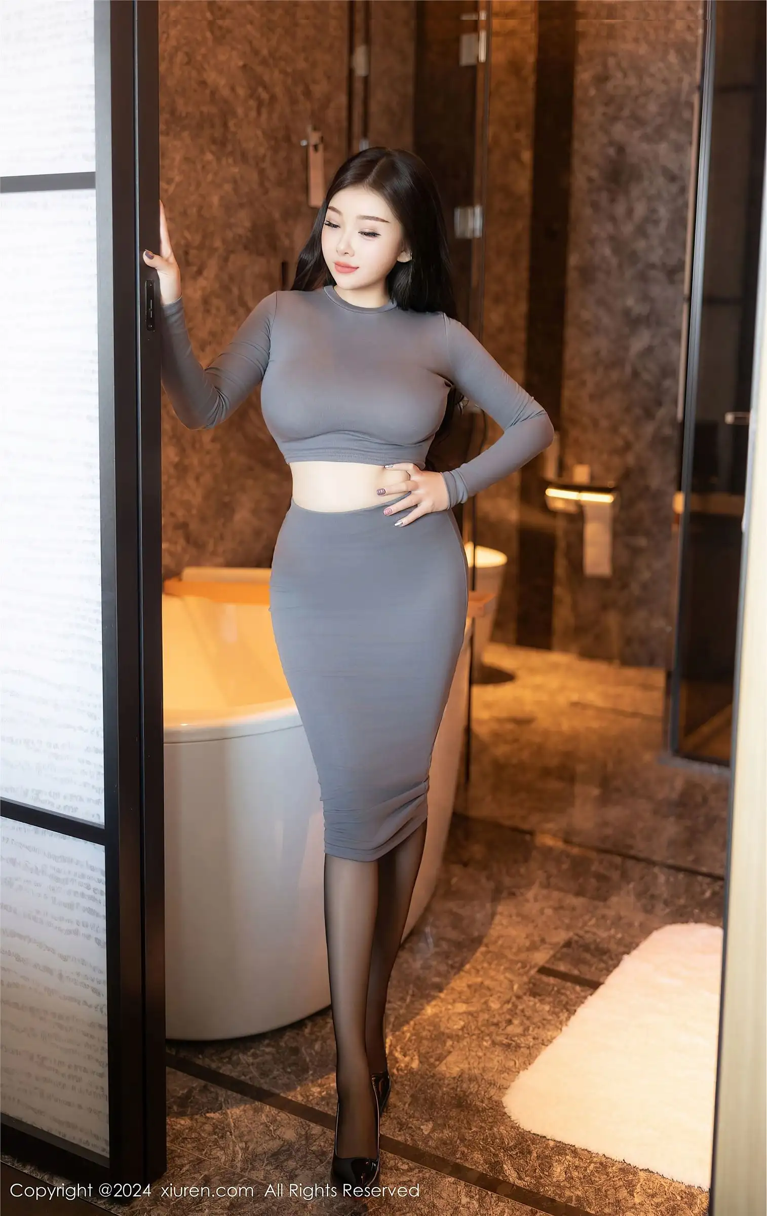 [XIUREN秀人网] 2024.10.22 NO.9325 白洁Bessie