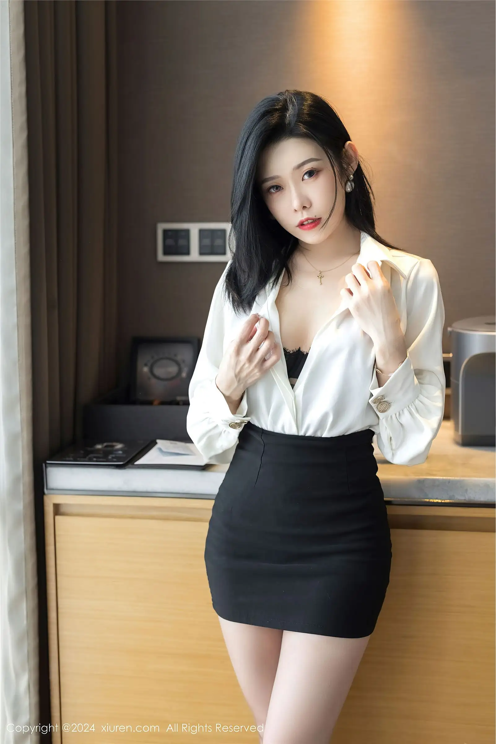 [XIUREN秀人网] 2024.10.23 NO.9329 luvian本能