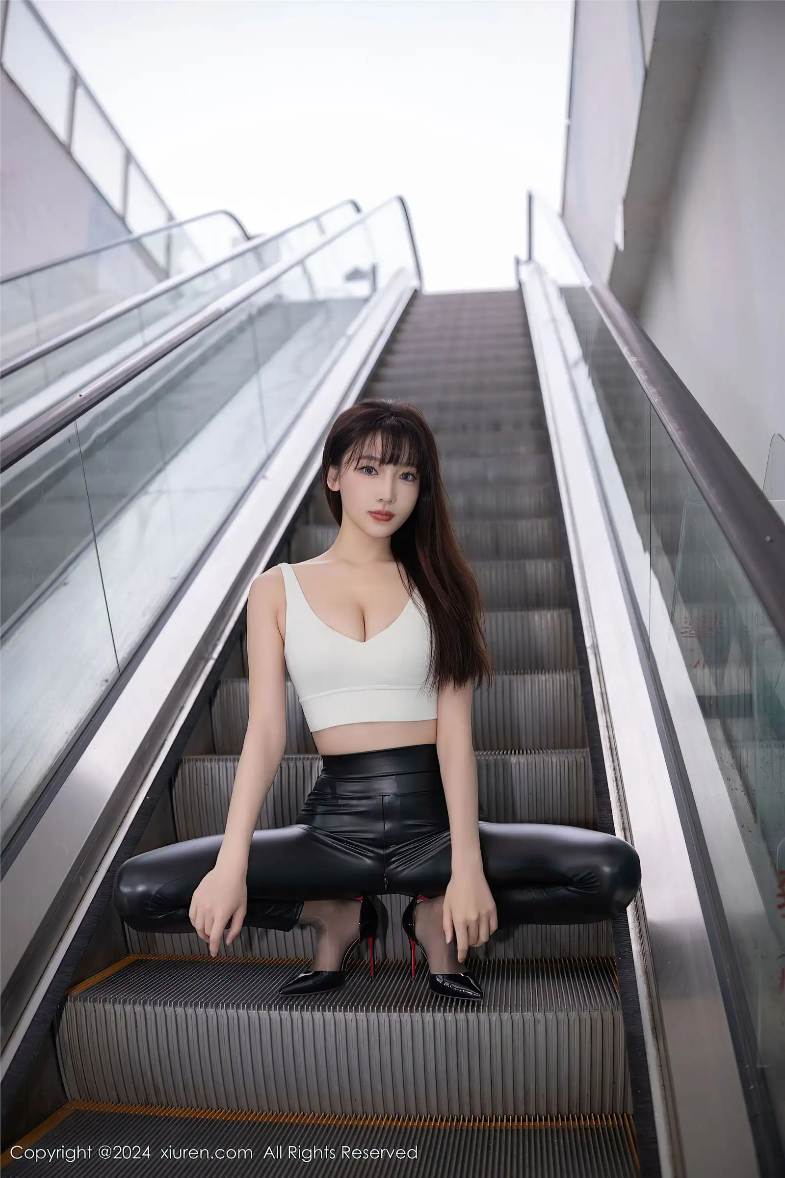 [XIUREN秀人网] 2024.10.31 NO.9377 陆萱萱