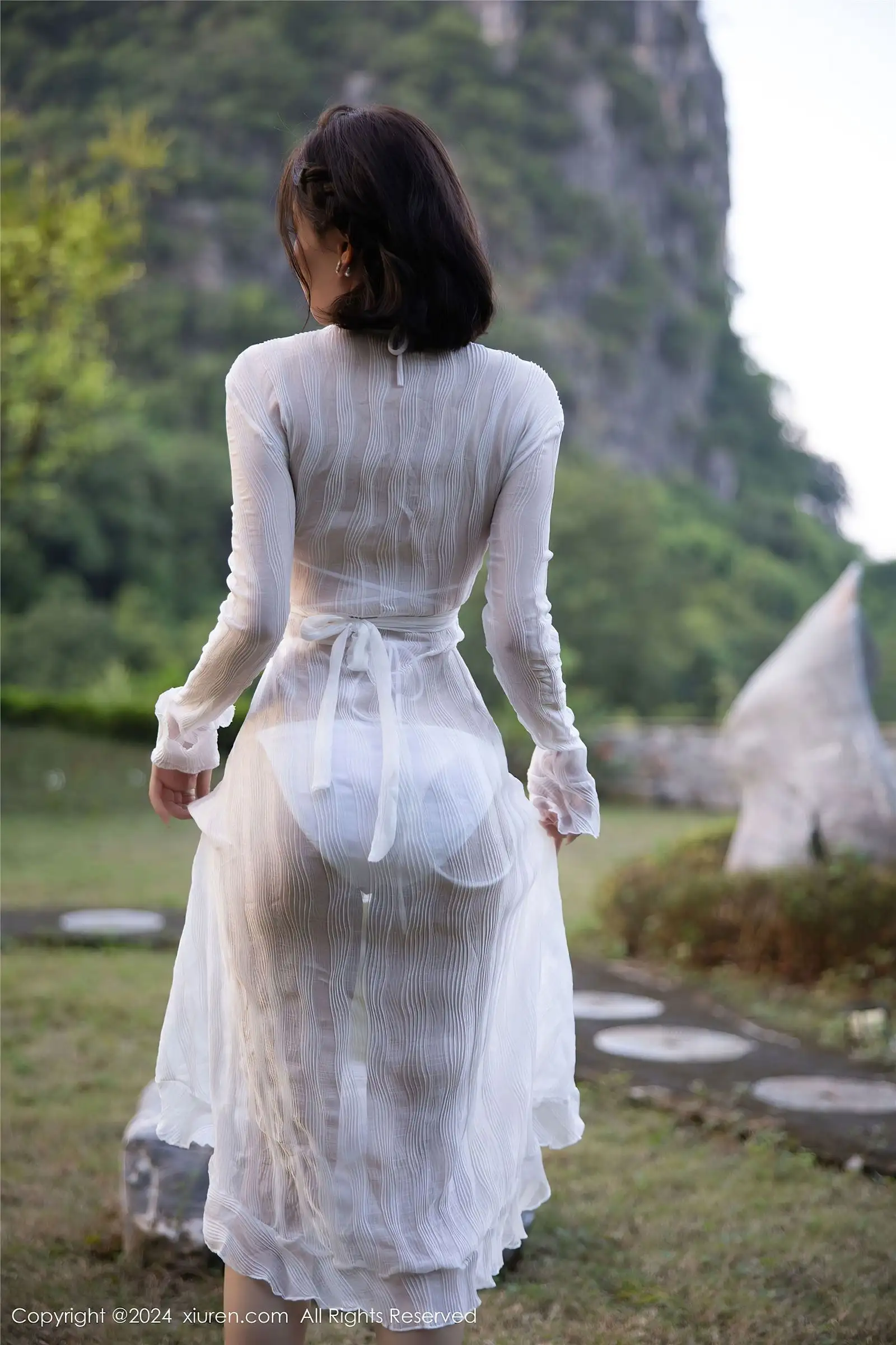 [XIUREN秀人网] 2024.10.31 NO.9375 徐莉芝Booty