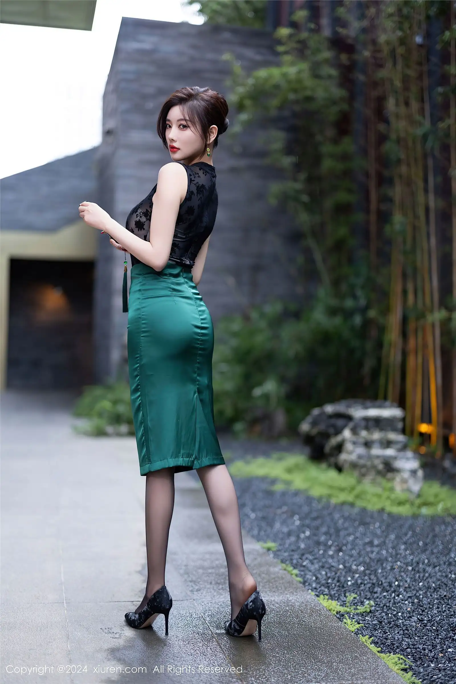 [XIUREN秀人网] 2024.11.01 NO.9384 杨晨晨Yome