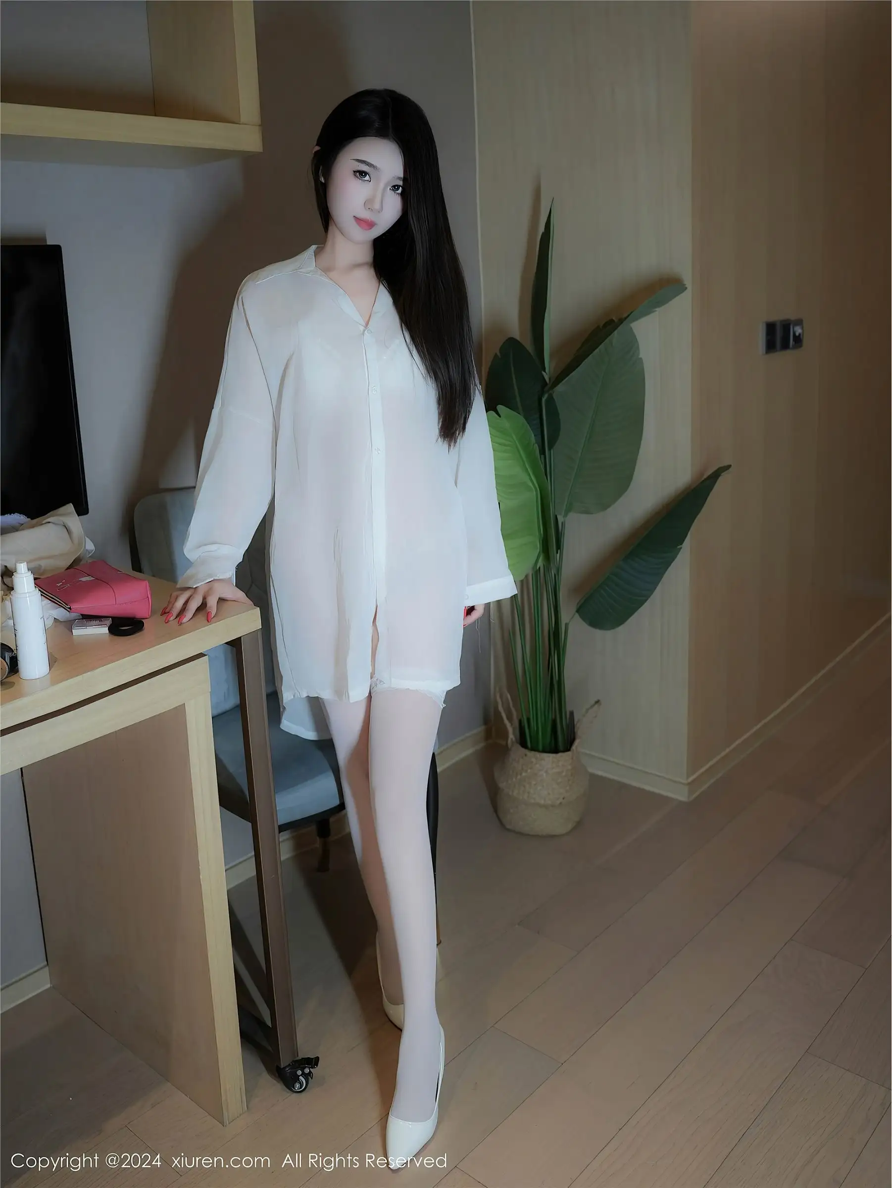 [XIUREN秀人网] 2024.11.04 NO.9389 Lucky