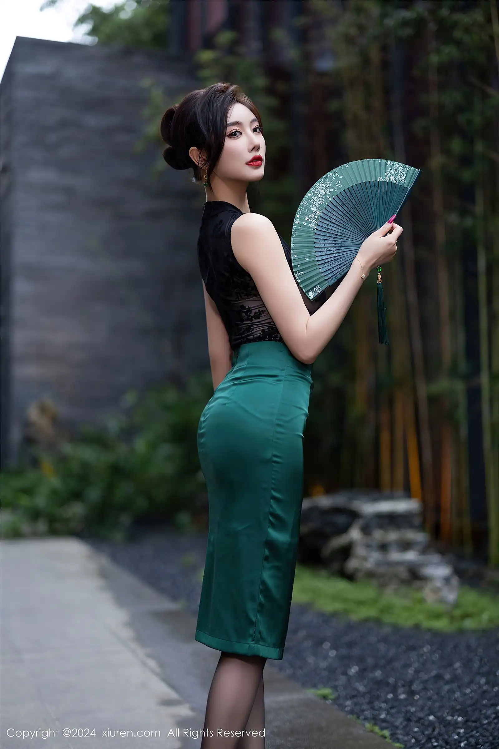 [XIUREN秀人网] 2024.11.01 NO.9384 杨晨晨Yome