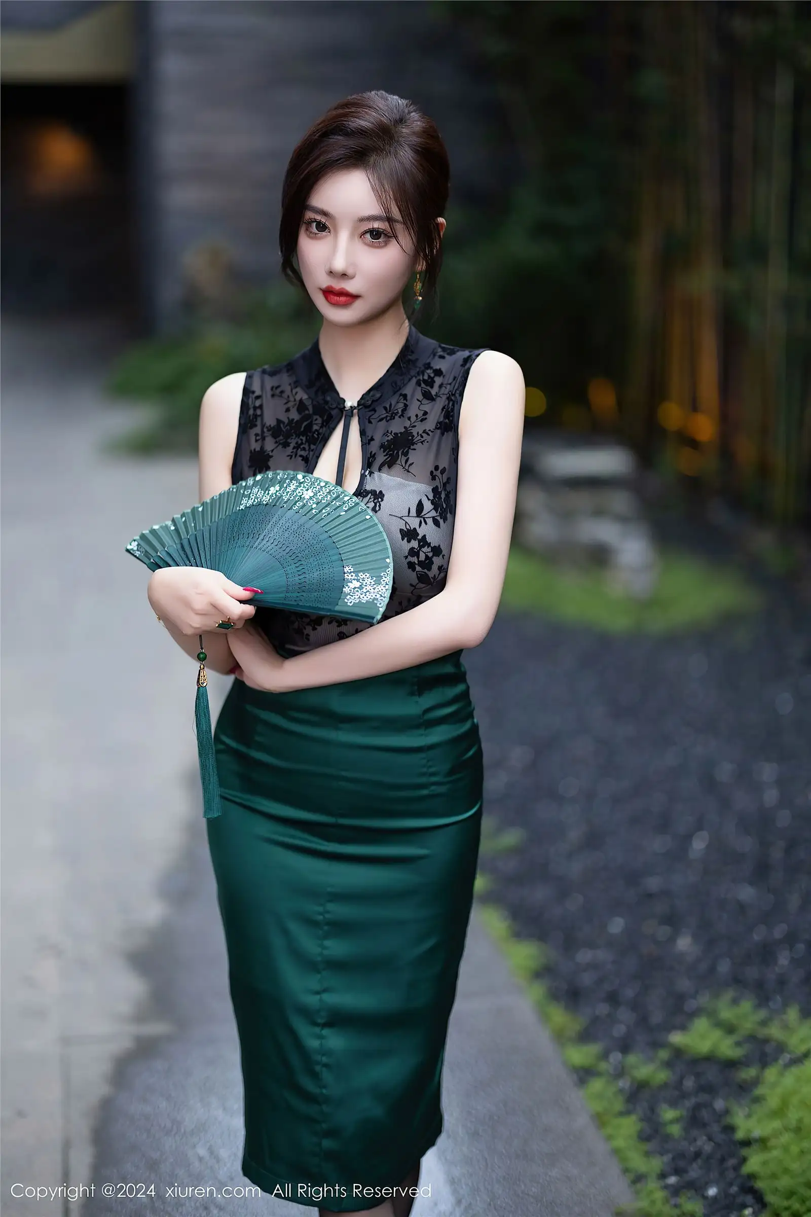 [XIUREN秀人网] 2024.11.01 NO.9384 杨晨晨Yome