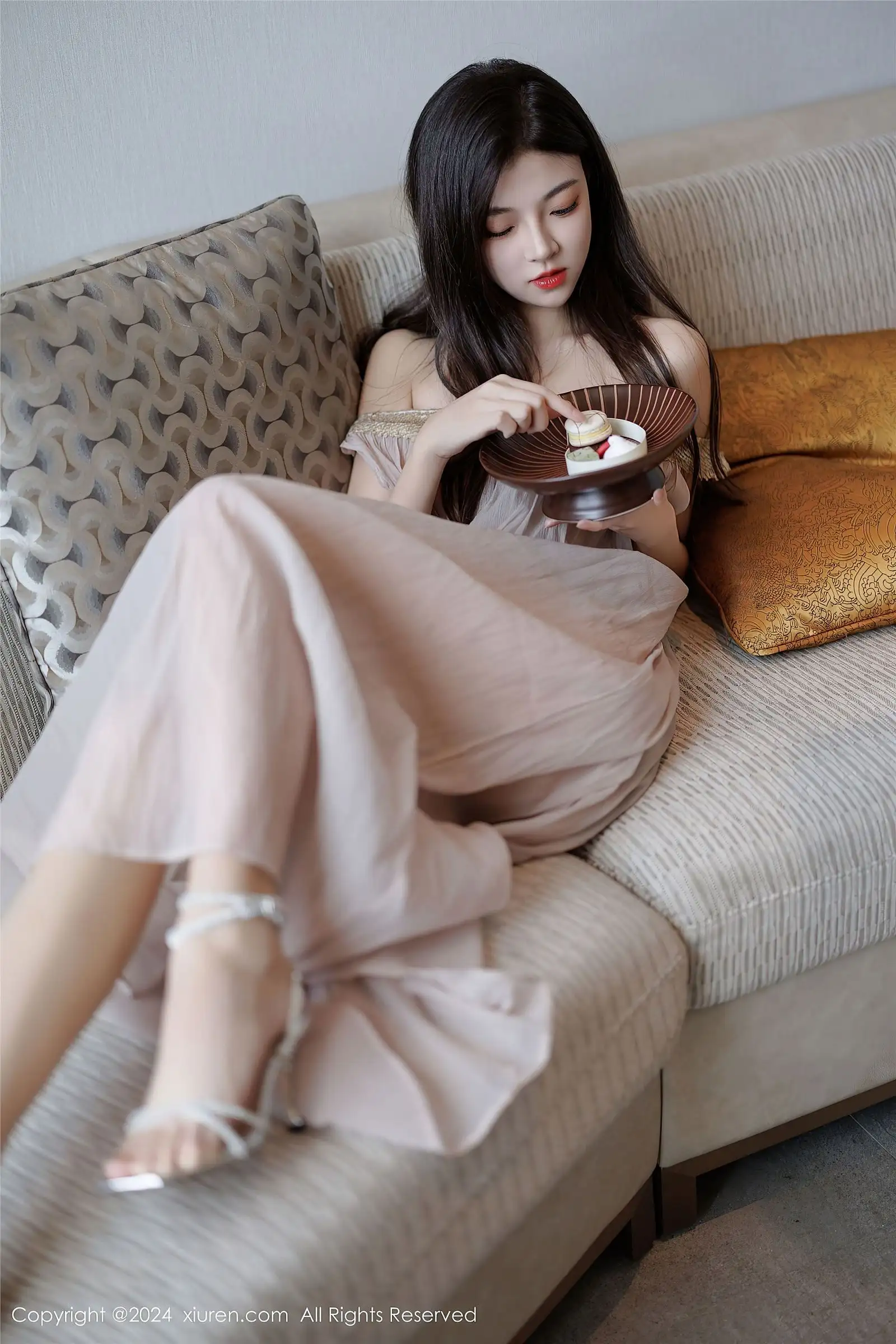 [XIUREN秀人网] 2024.11.11 NO.9426 初梦瑶