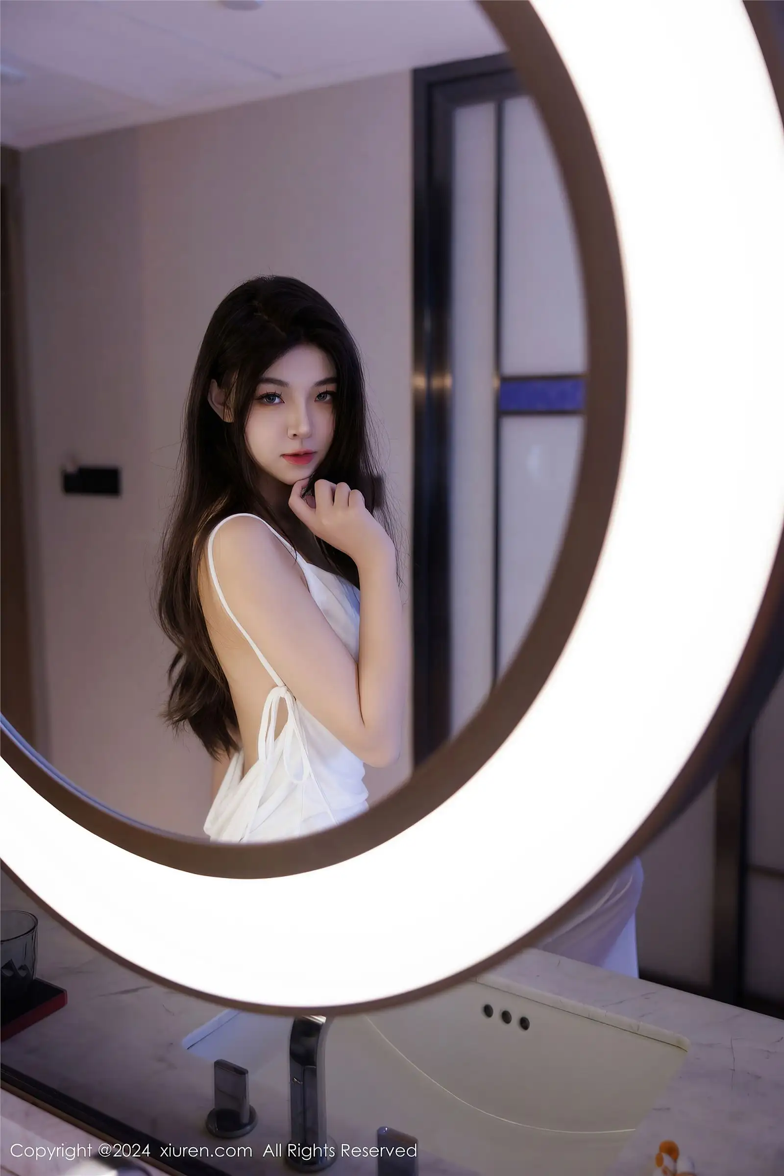 [XIUREN秀人网] 2024.11.25 NO.9499 初梦瑶