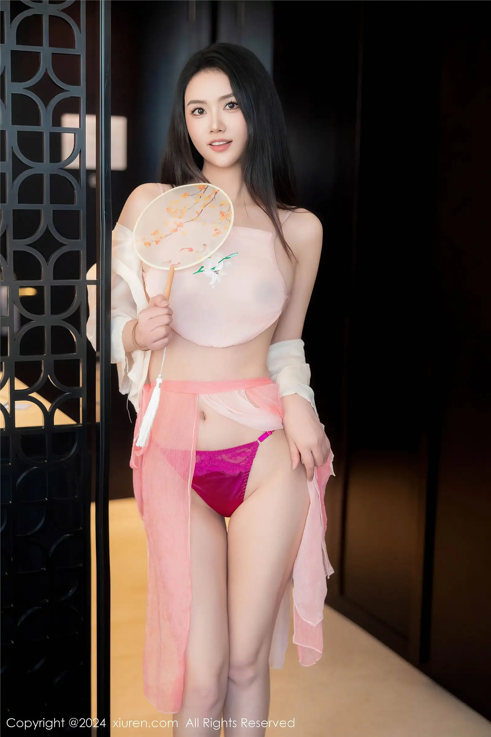 [XIUREN秀人网] 2024.12.03 NO.9542 方子萱