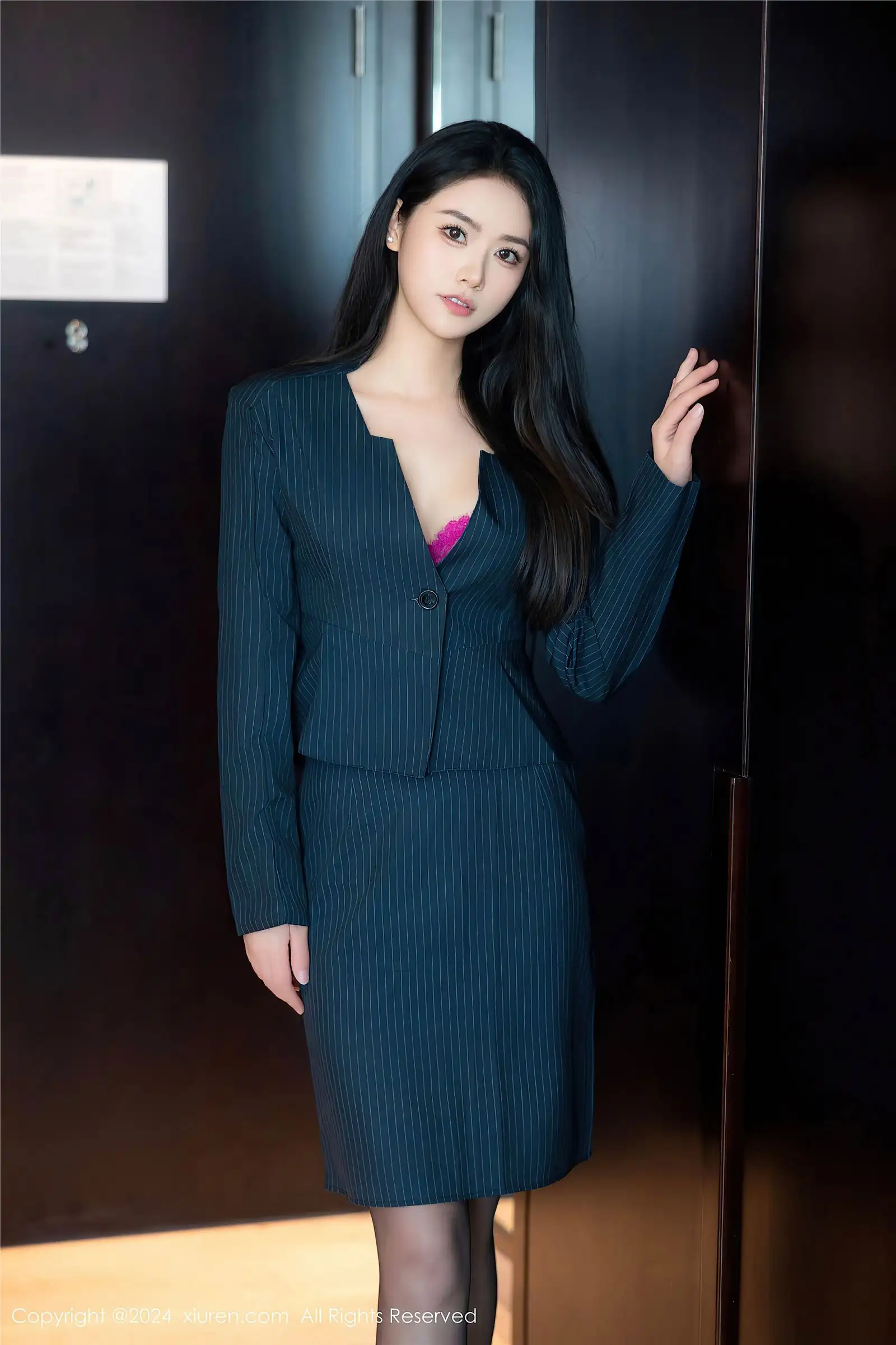 [XIUREN秀人网] 2024.12.10 NO.9576 方子萱