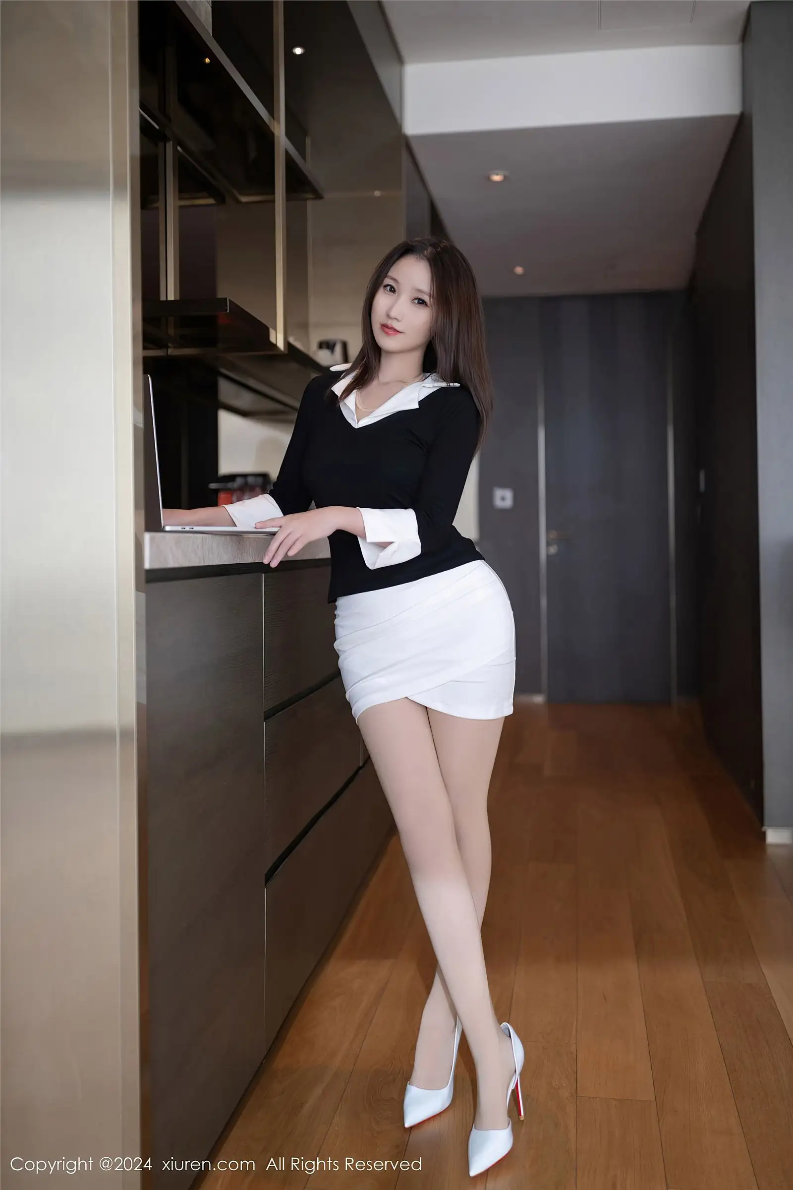 [XIUREN秀人网] 2024.12.12 NO.9587 杏子Yada