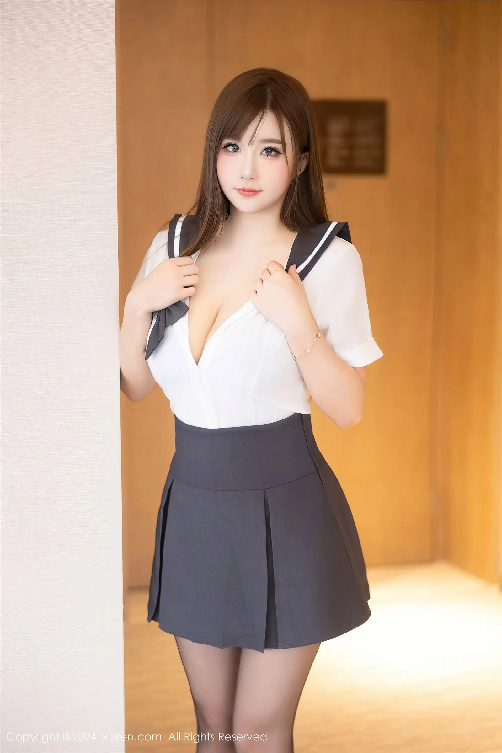 [XIUREN秀人网] 2024.12.26 NO.9663 小肉肉咪