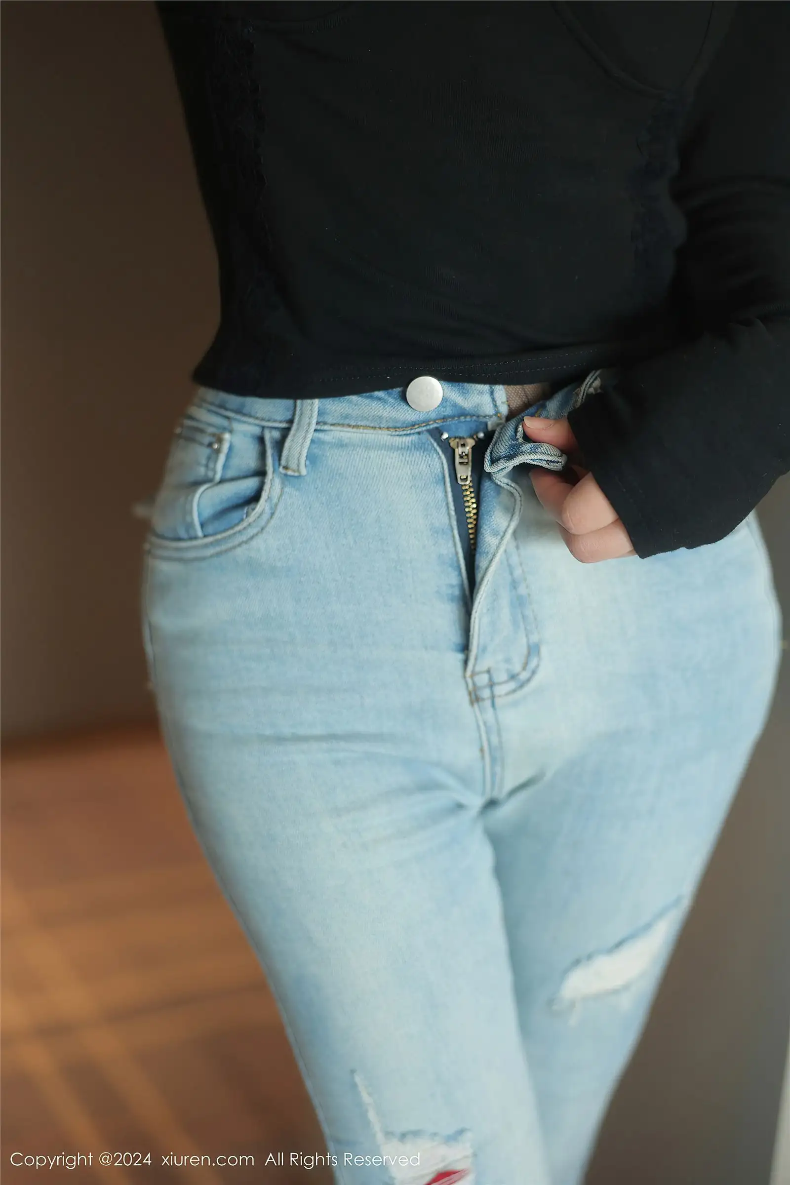 [XIUREN秀人网] 2024.12.27 NO.9666 爱酱里