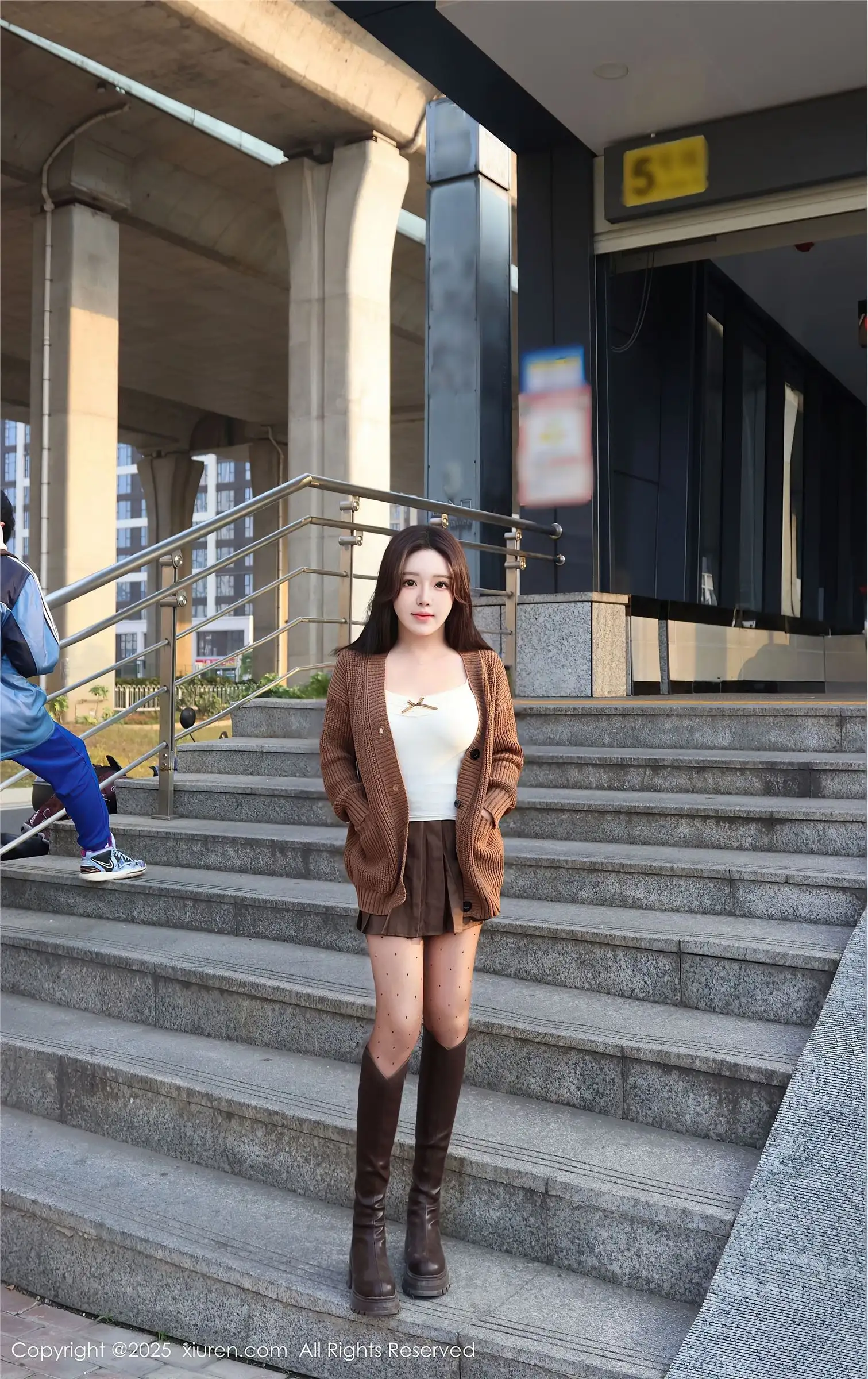 [XIUREN秀人网] 2025.01.03 NO.9708 小薯条nienie