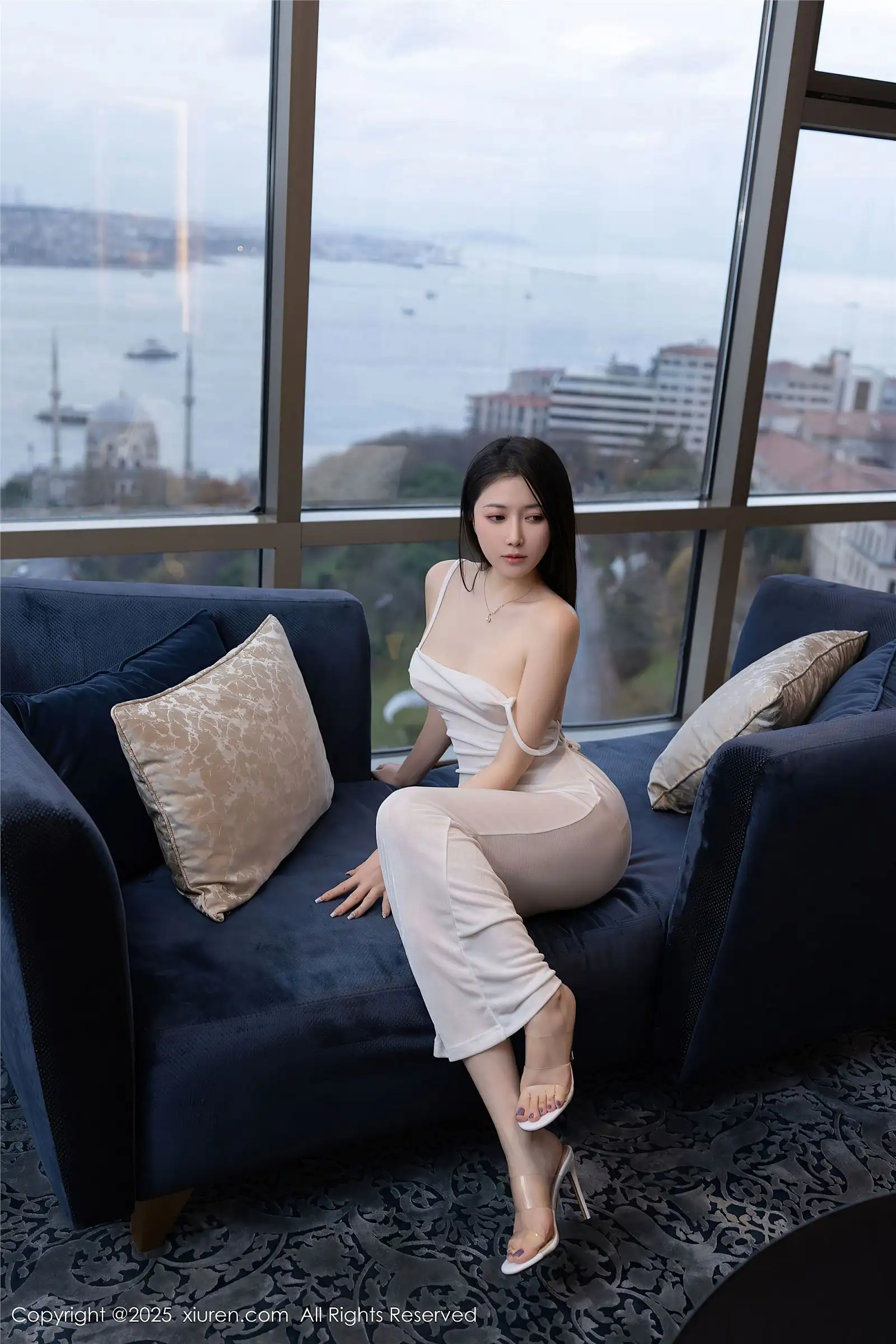 [XIUREN秀人网] 2025.01.17 NO.9780 鱼子酱Fish