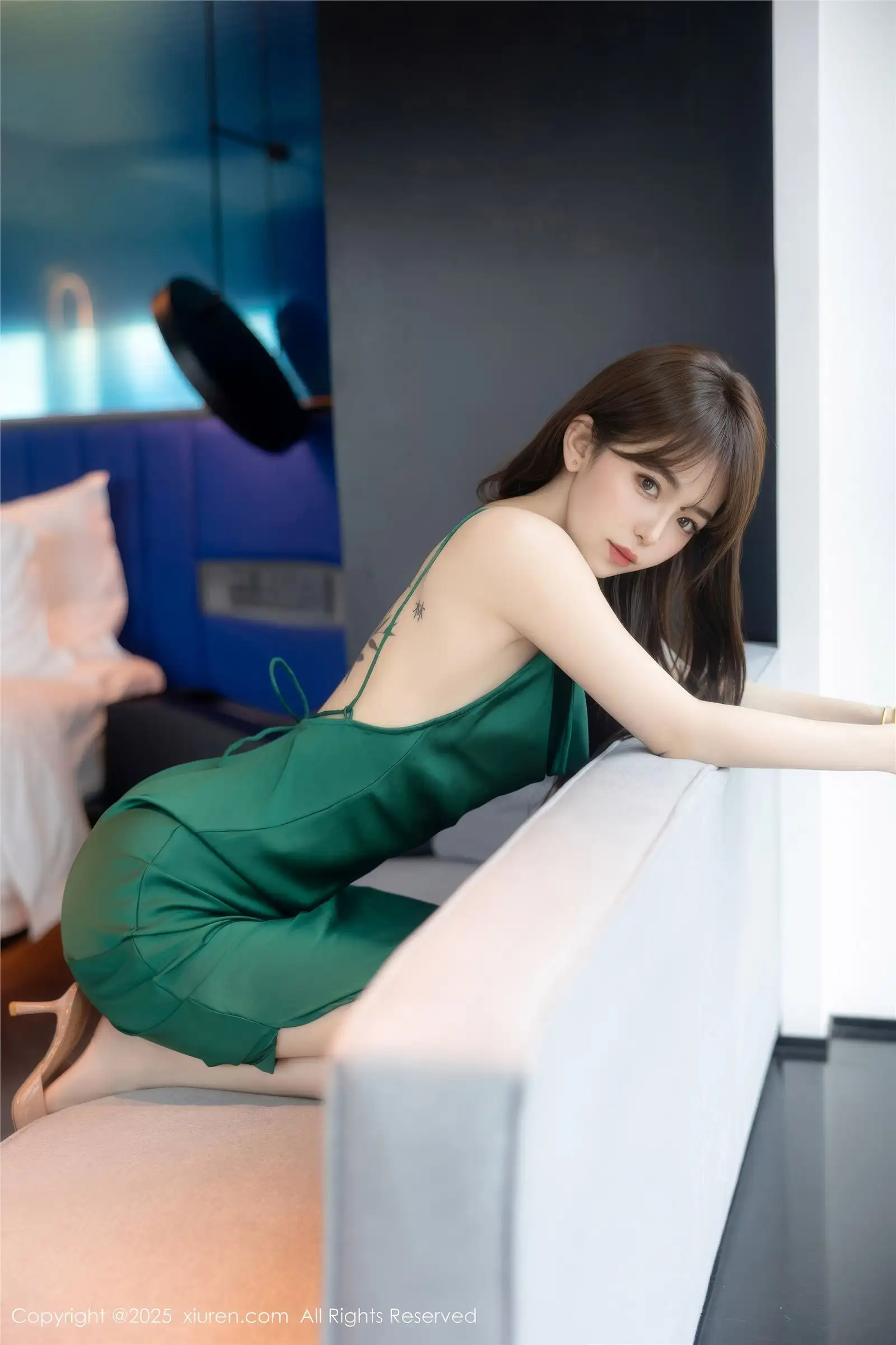 [XIUREN秀人网] 2025.01.23 No.9803 奶瓶