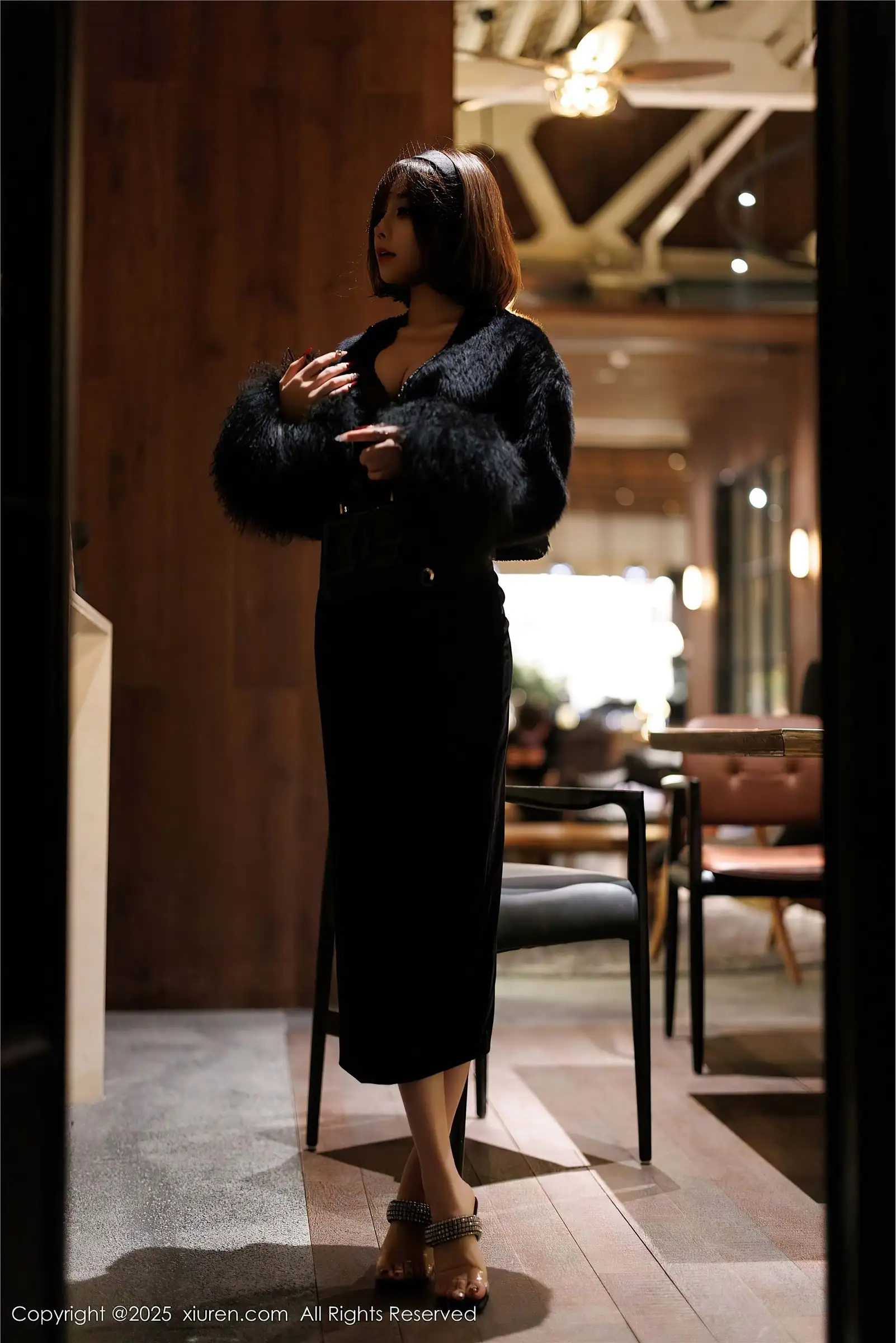 [XIUREN秀人网] 2025.02.13 NO.9880 徐莉芝Booty