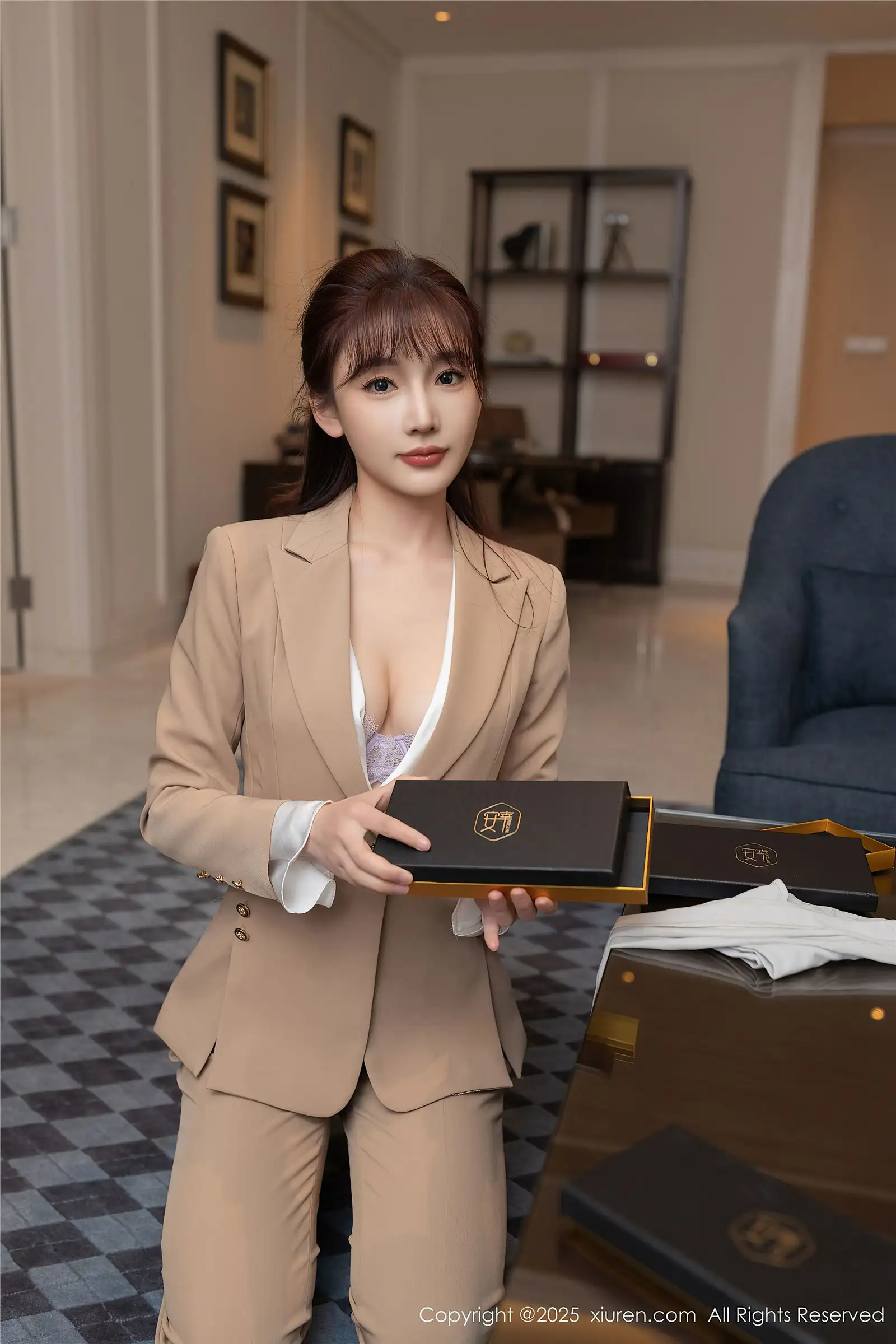 [XIUREN秀人网] 2025.02.13 NO.9881 陆萱萱