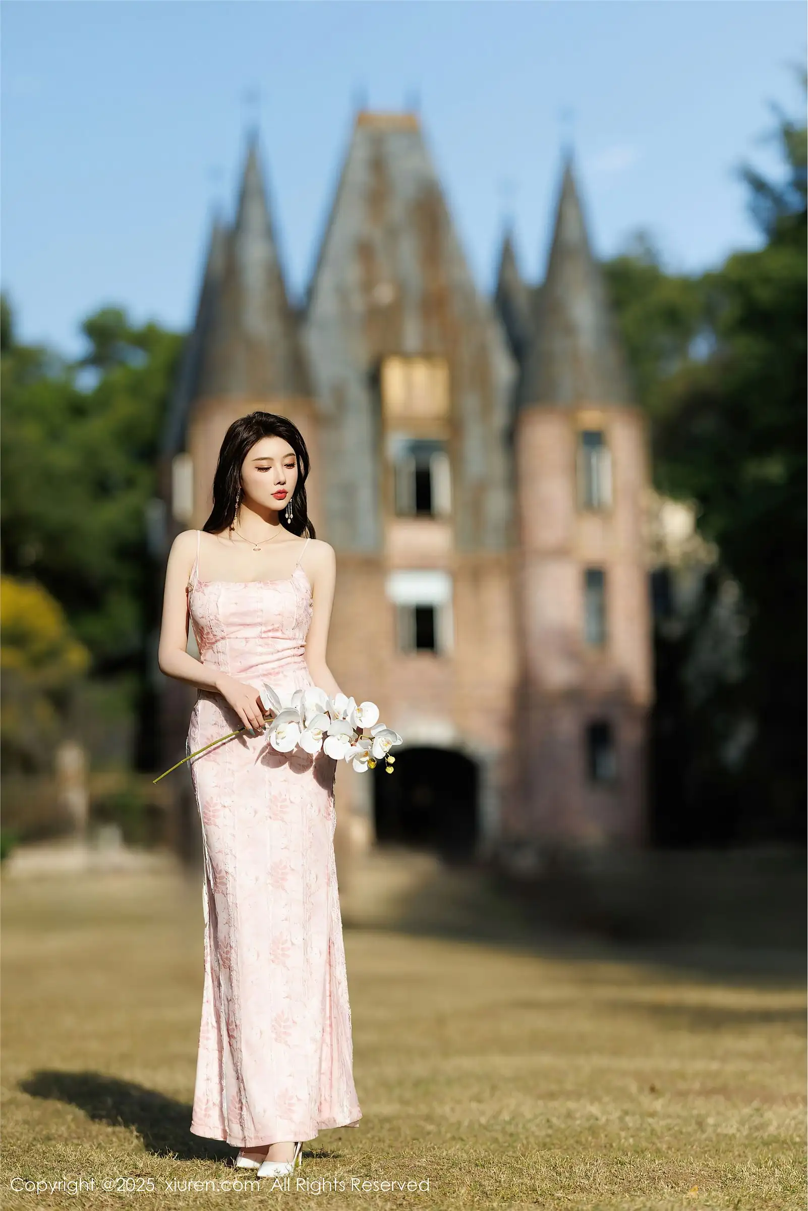 [XIUREN秀人网] 2025.02.14 NO.9886 杨晨晨Yome