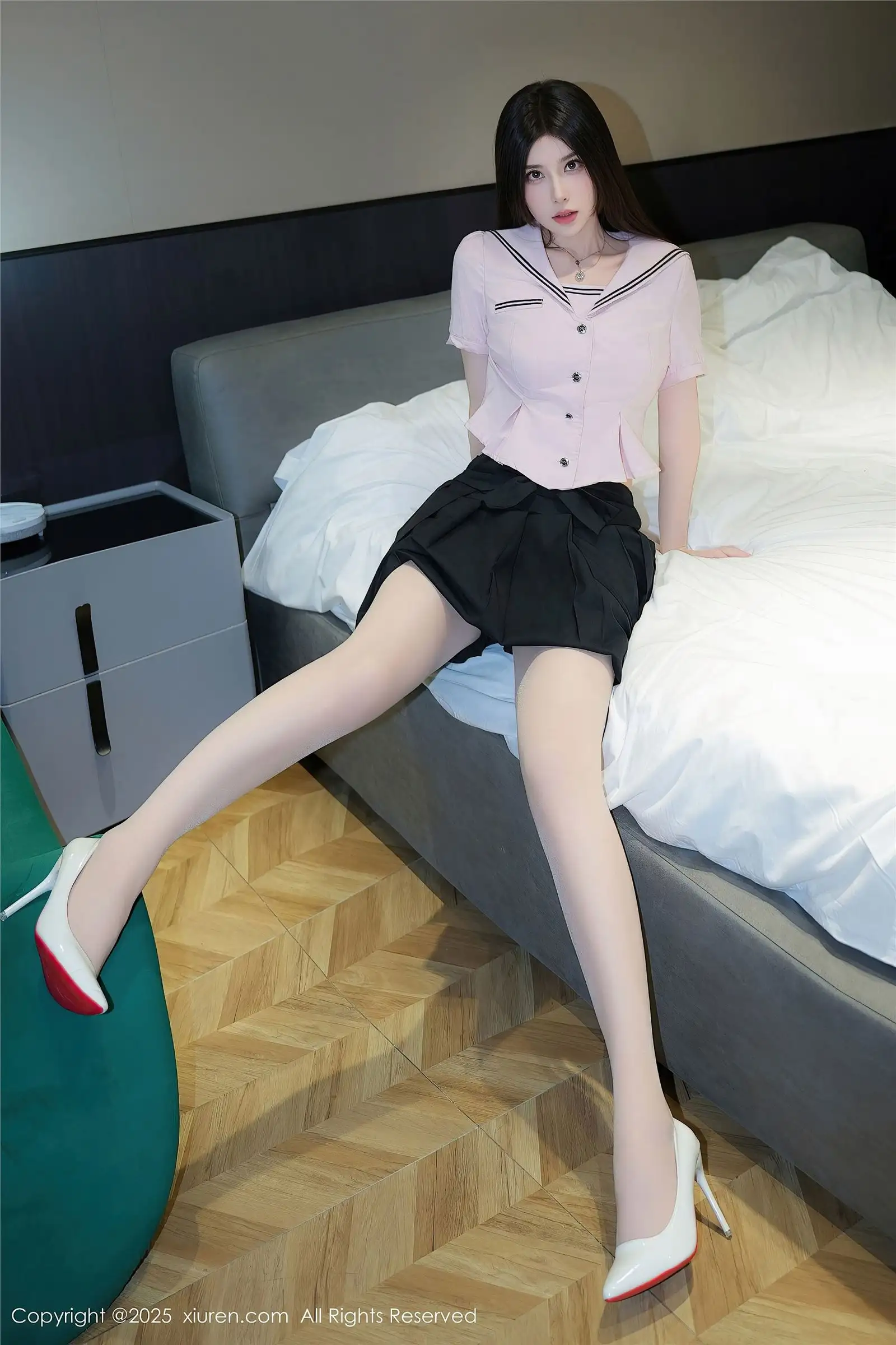 [XIUREN秀人网] 2025.02.17 NO.9892 曼柔