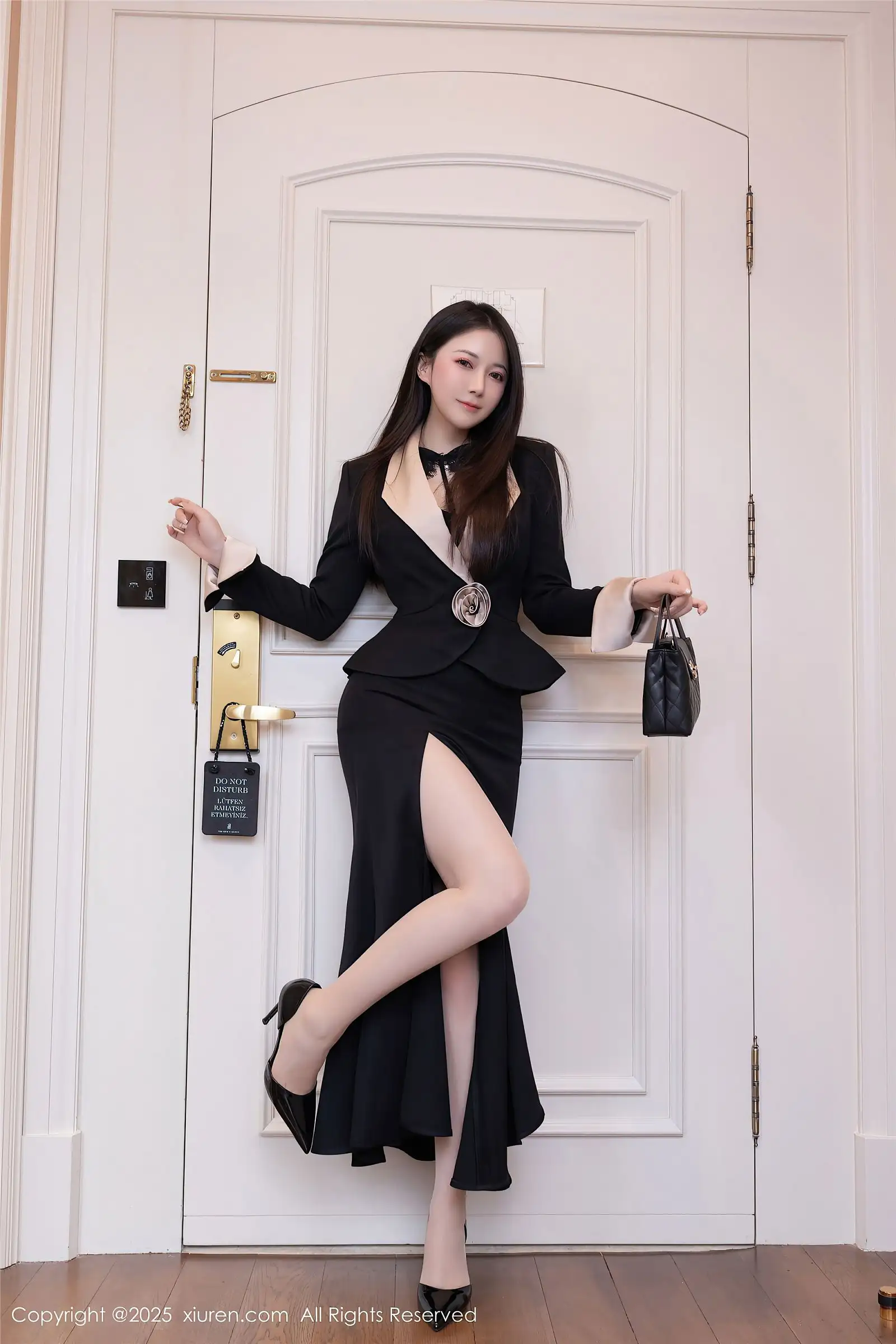 [XIUREN秀人网] 2025.02.28 NO.9953 鱼子酱Fish