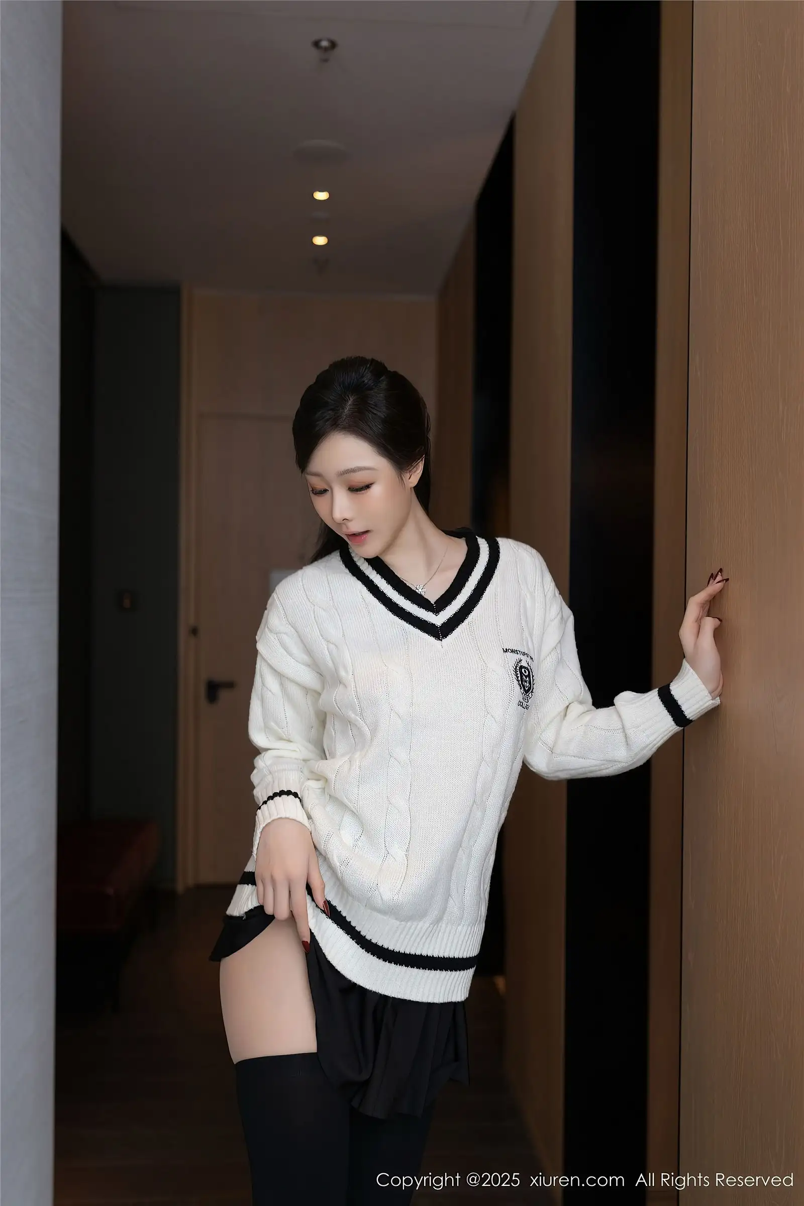 [XIUREN秀人网] 2025.03.07 NO.9986 小逗逗