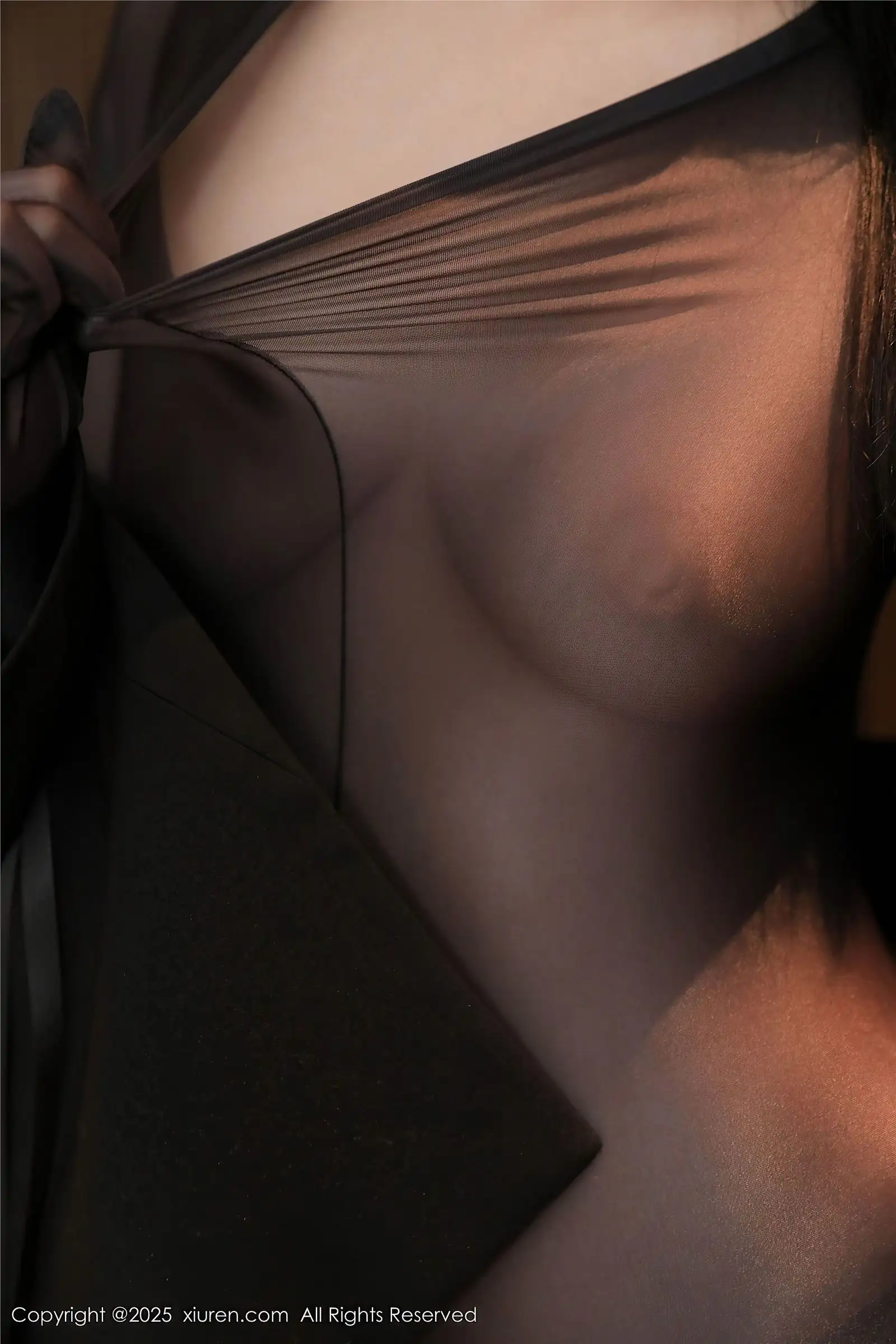 [XIUREN秀人网] 2025.03.07 NO.9987 Candy糖糖