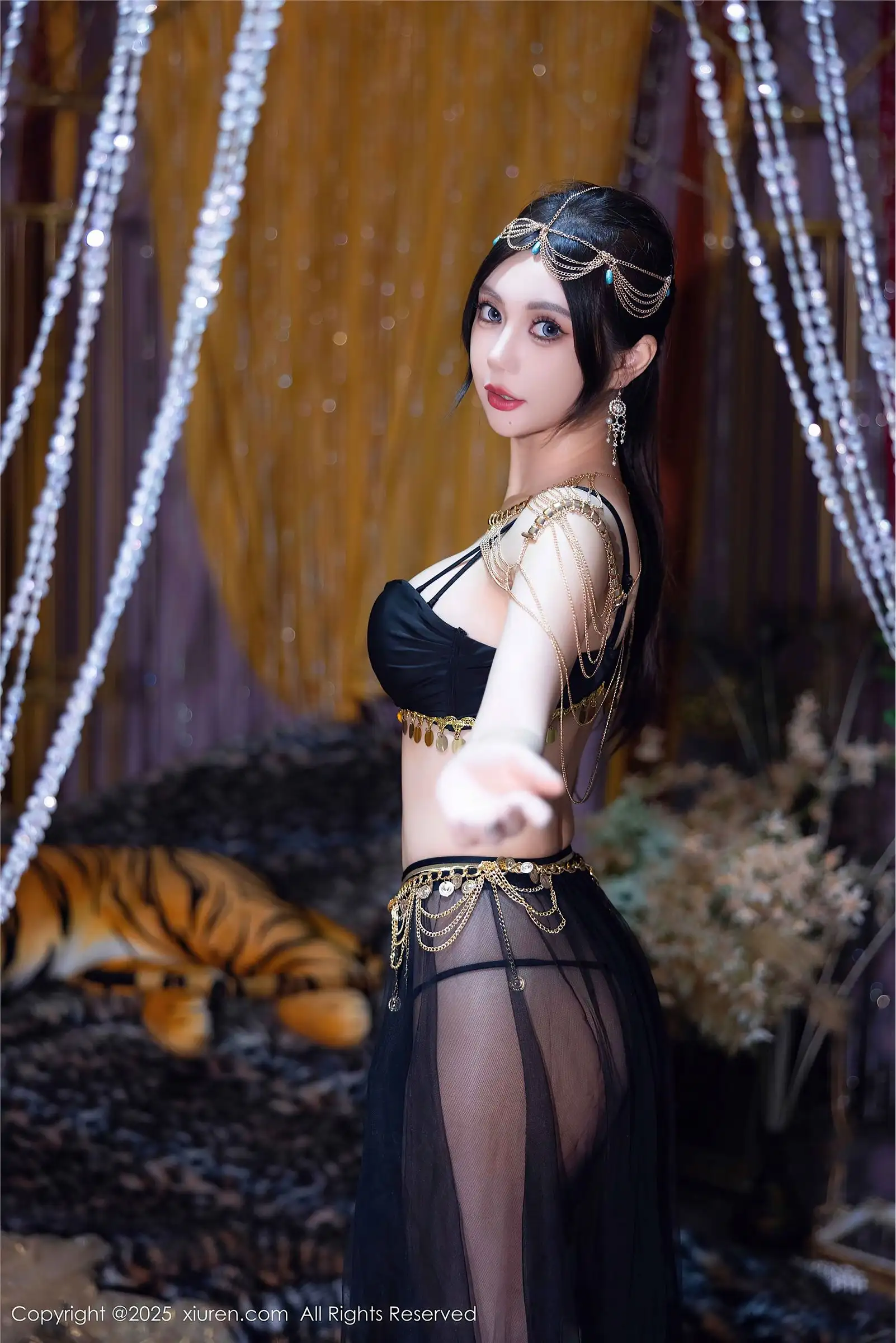 [XIUREN秀人网] 2025.03.14 NO.10018 绮里嘉ula