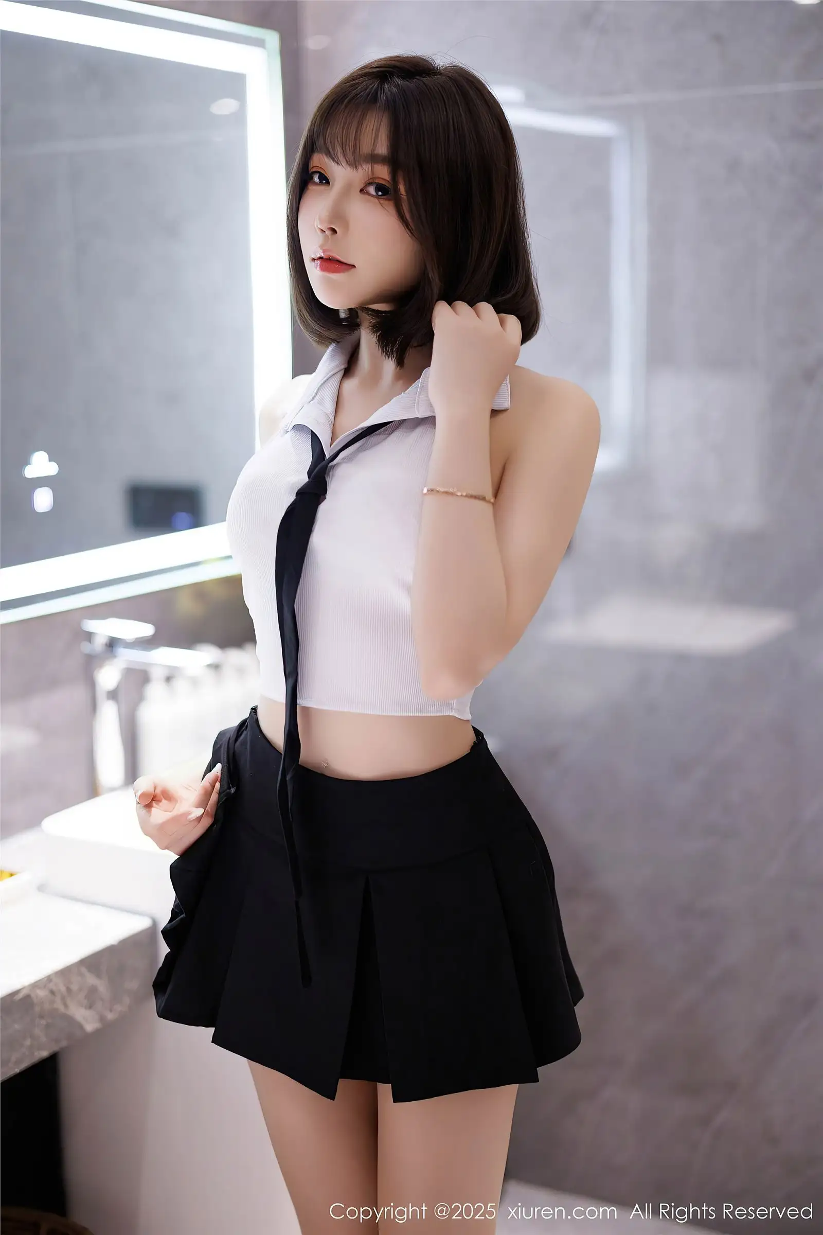 [XIUREN秀人网] 2025.03.20 NO.10048 徐莉芝Booty