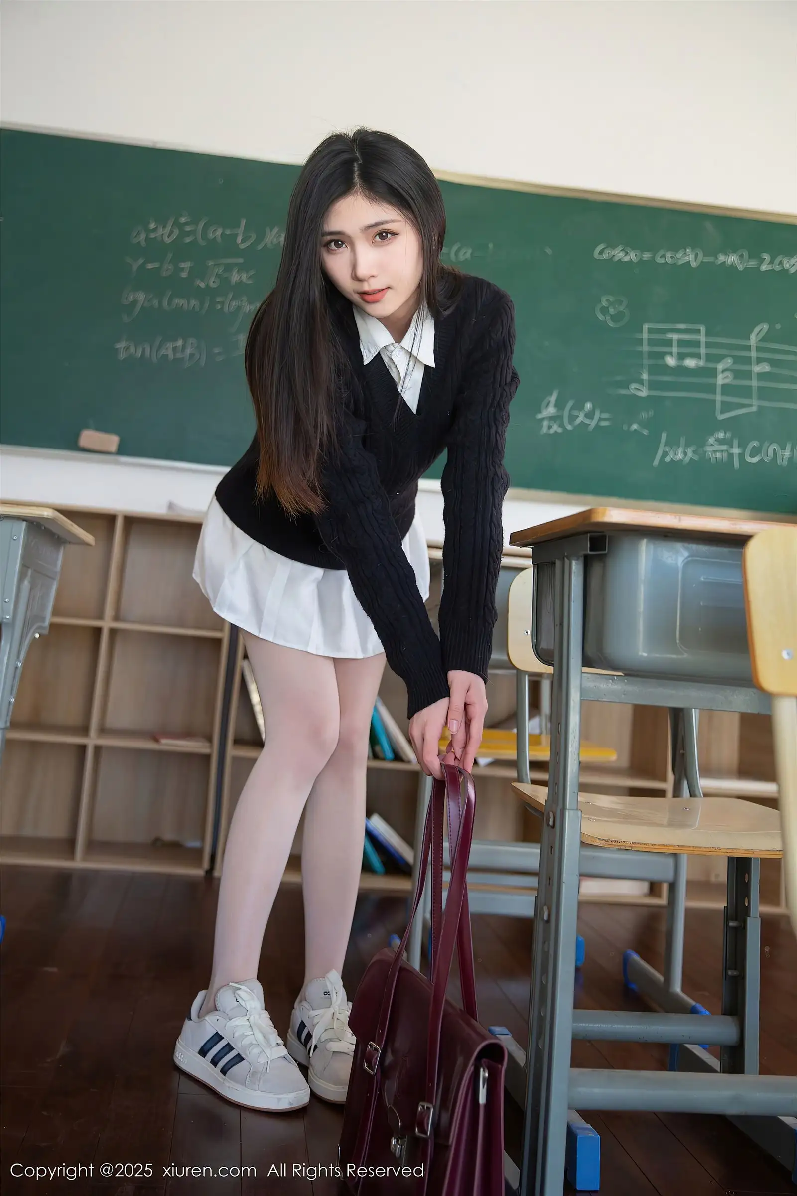 [XIUREN秀人网] 2025.03.27 NO.10078 刘婷婷