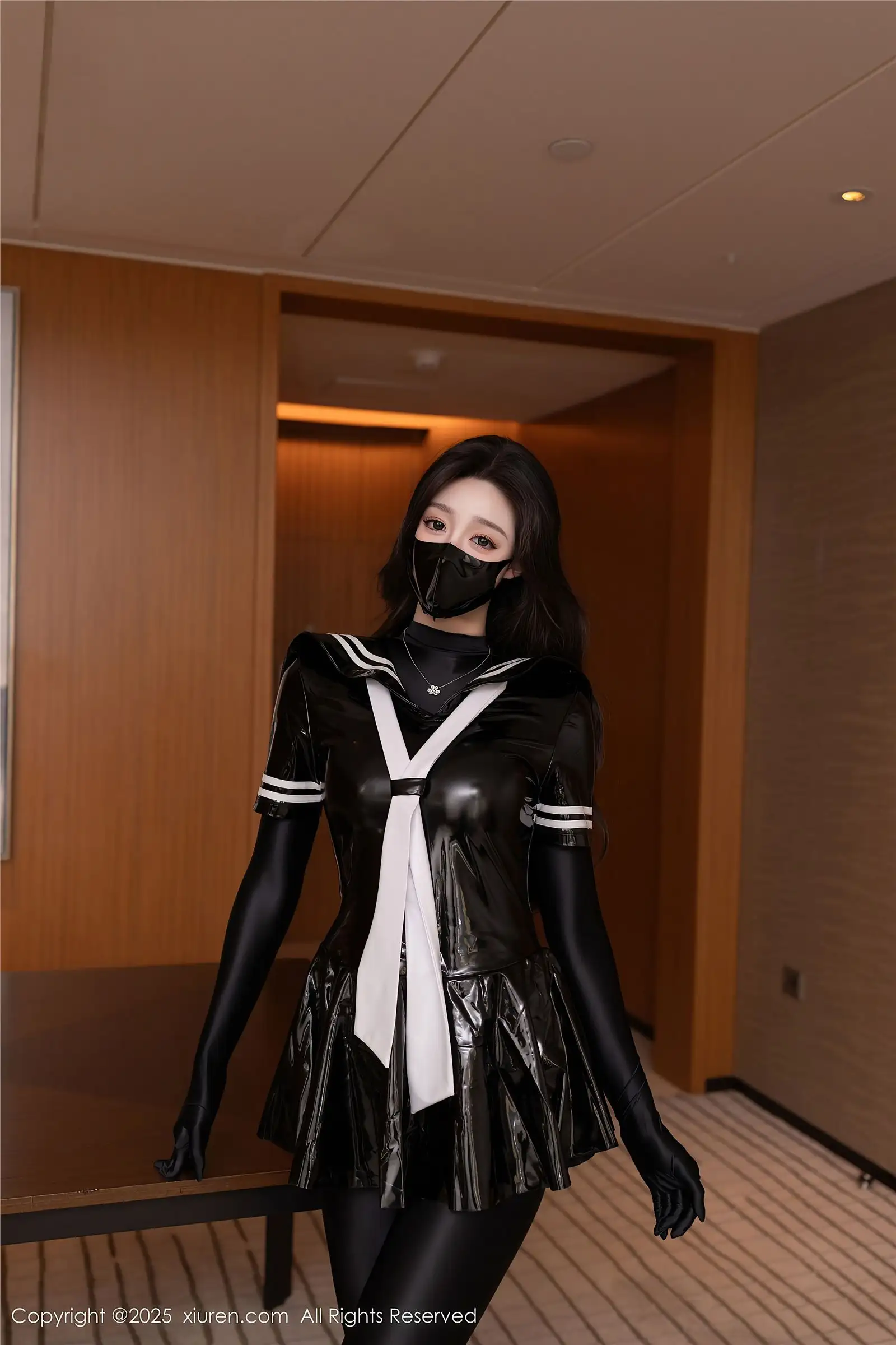 [XIUREN秀人网] 2025.03.28 NO.10087 小逗逗