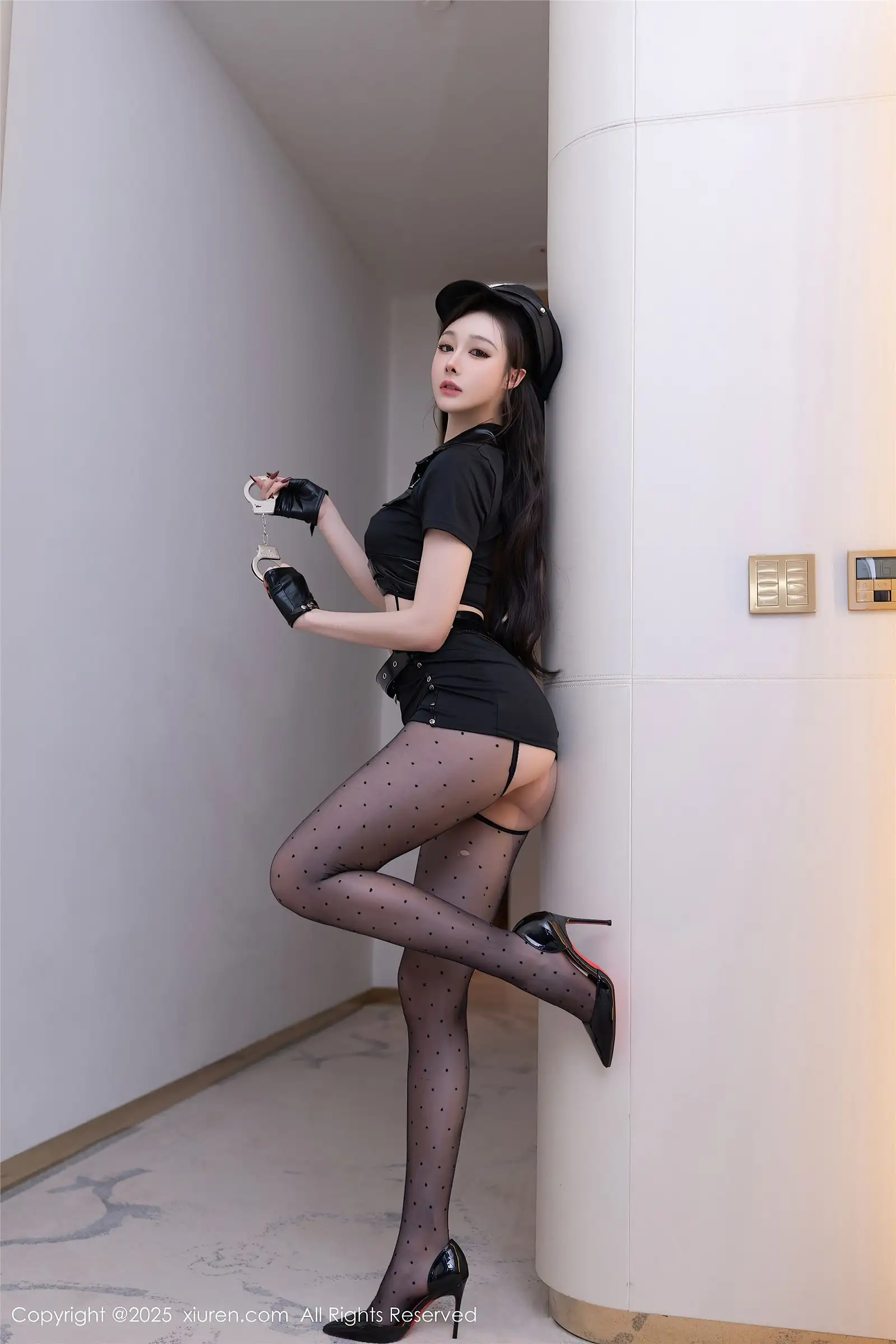 [XIUREN秀人网] 2025.04.03 NO.10115 小逗逗