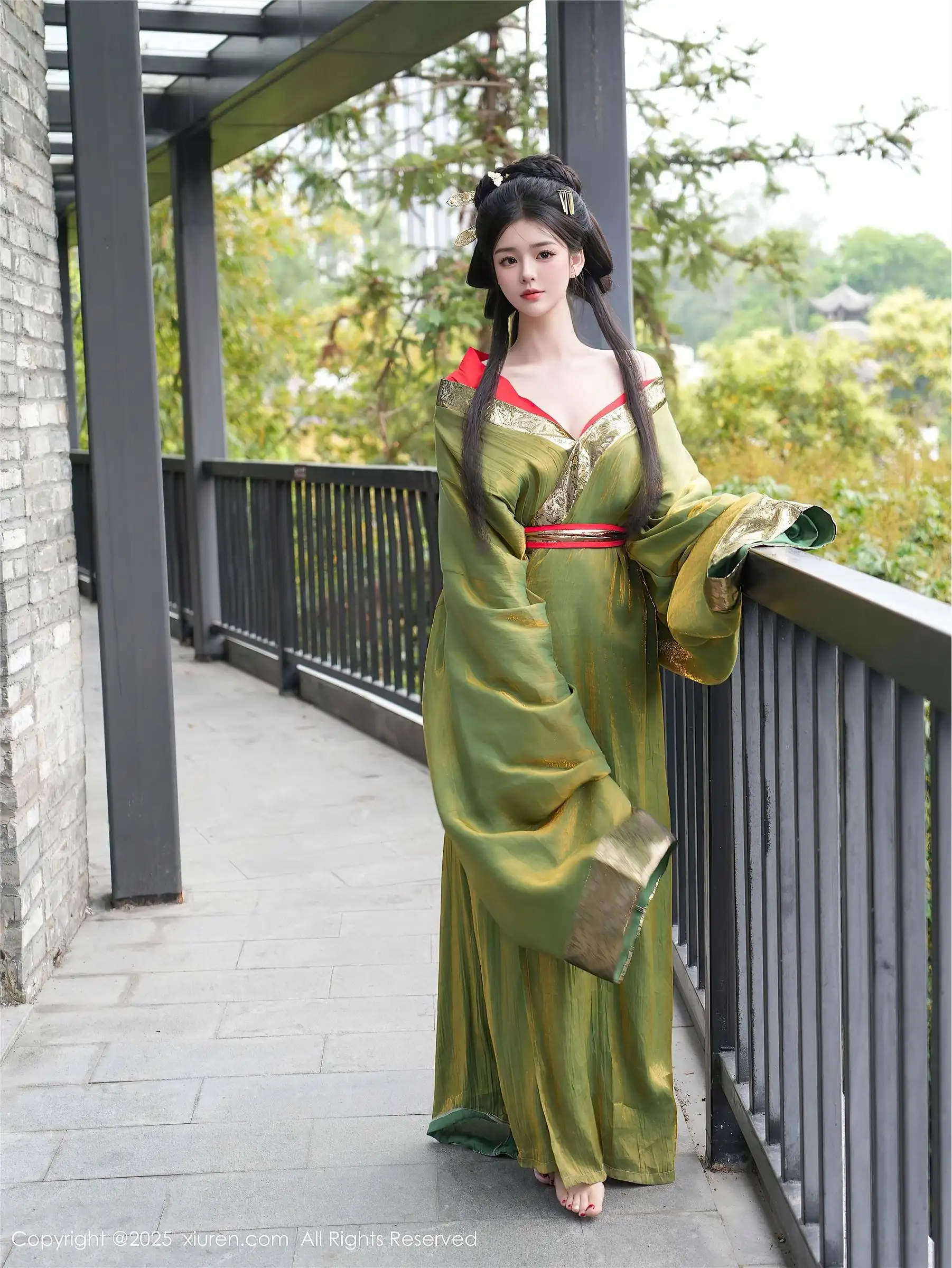 [XIUREN秀人网] 2025.04.09 NO.10126 雪糕CiCi