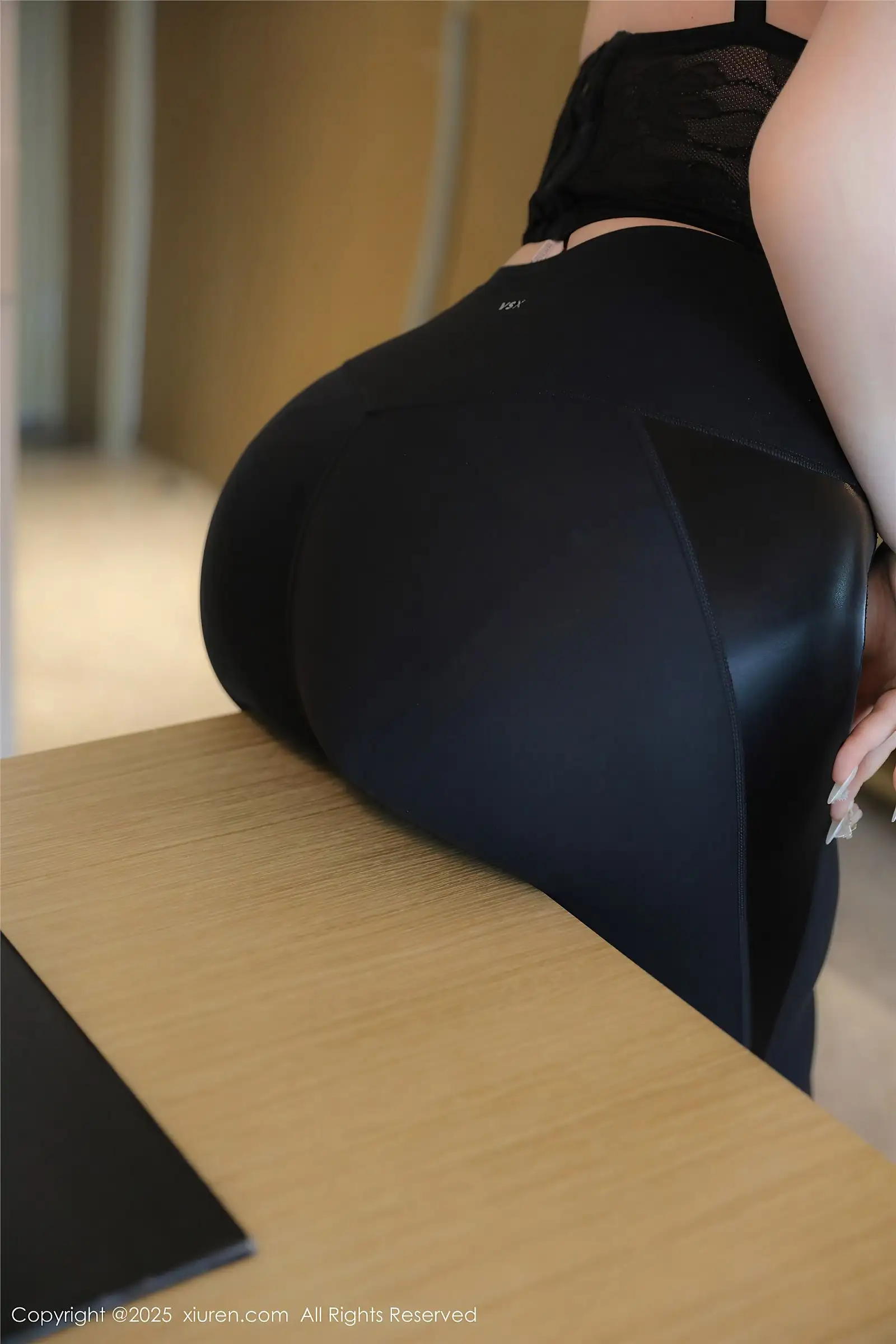 [XIUREN秀人网] 2025.04.10 NO.10131 Mila嘟嘟