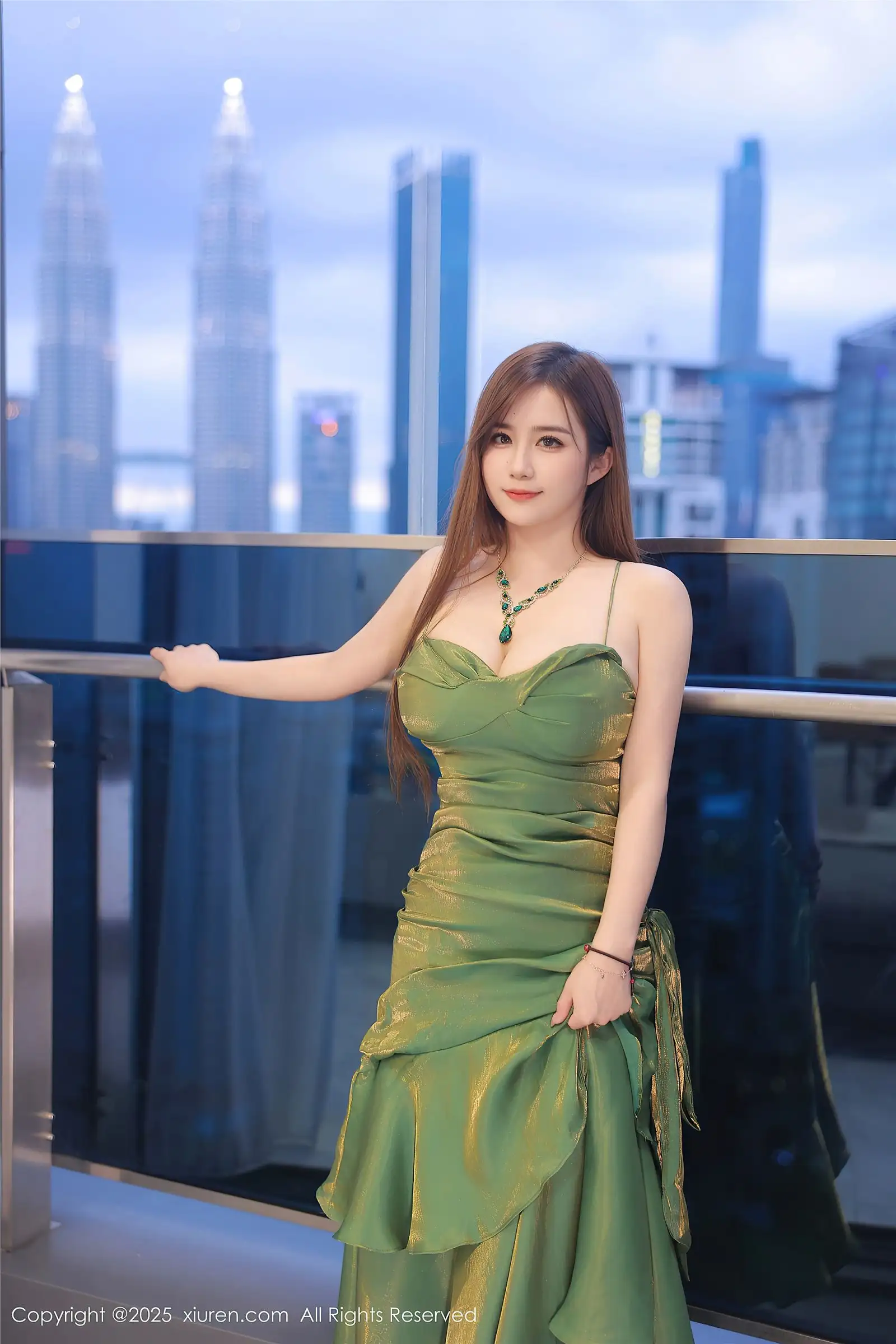 [XIUREN秀人网] 2025.04.18 NO.10169 小肉肉咪