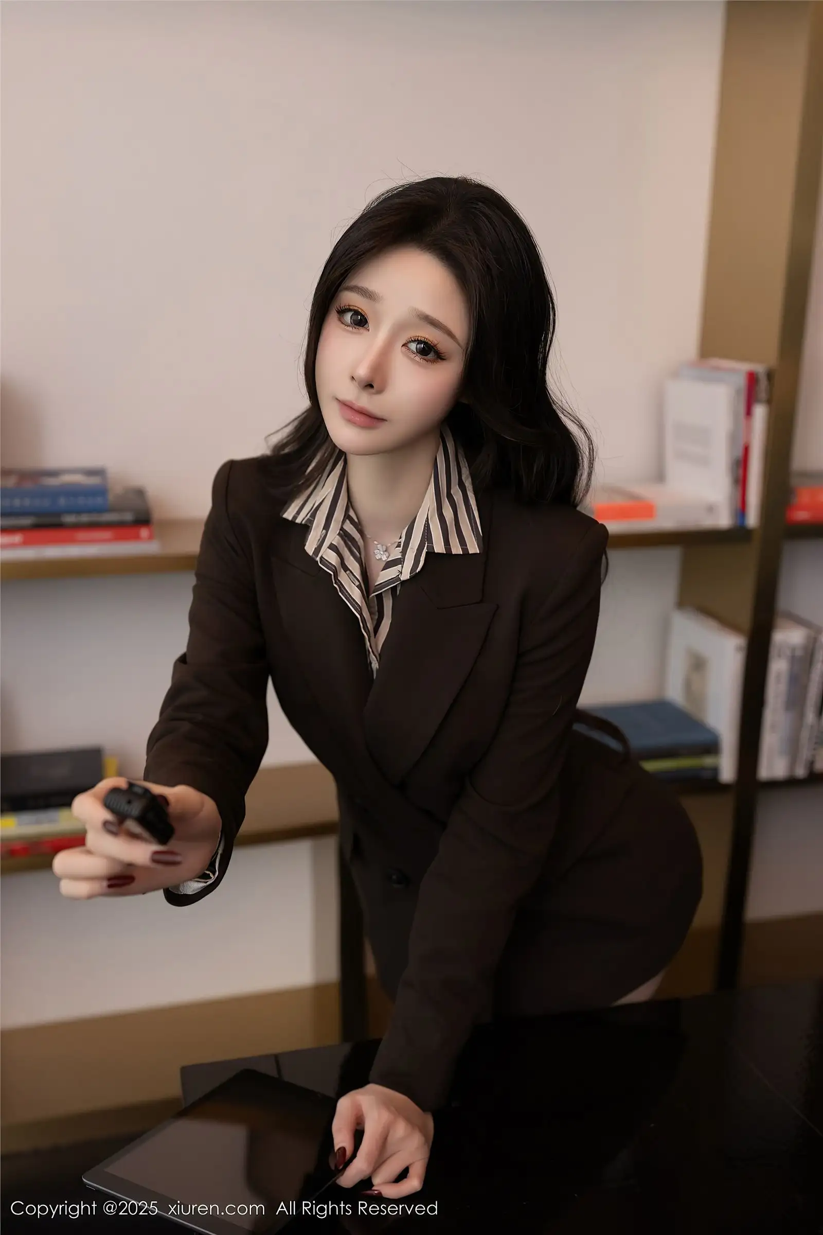 [XIUREN秀人网] 2025.04.25 NO.10202 小逗逗