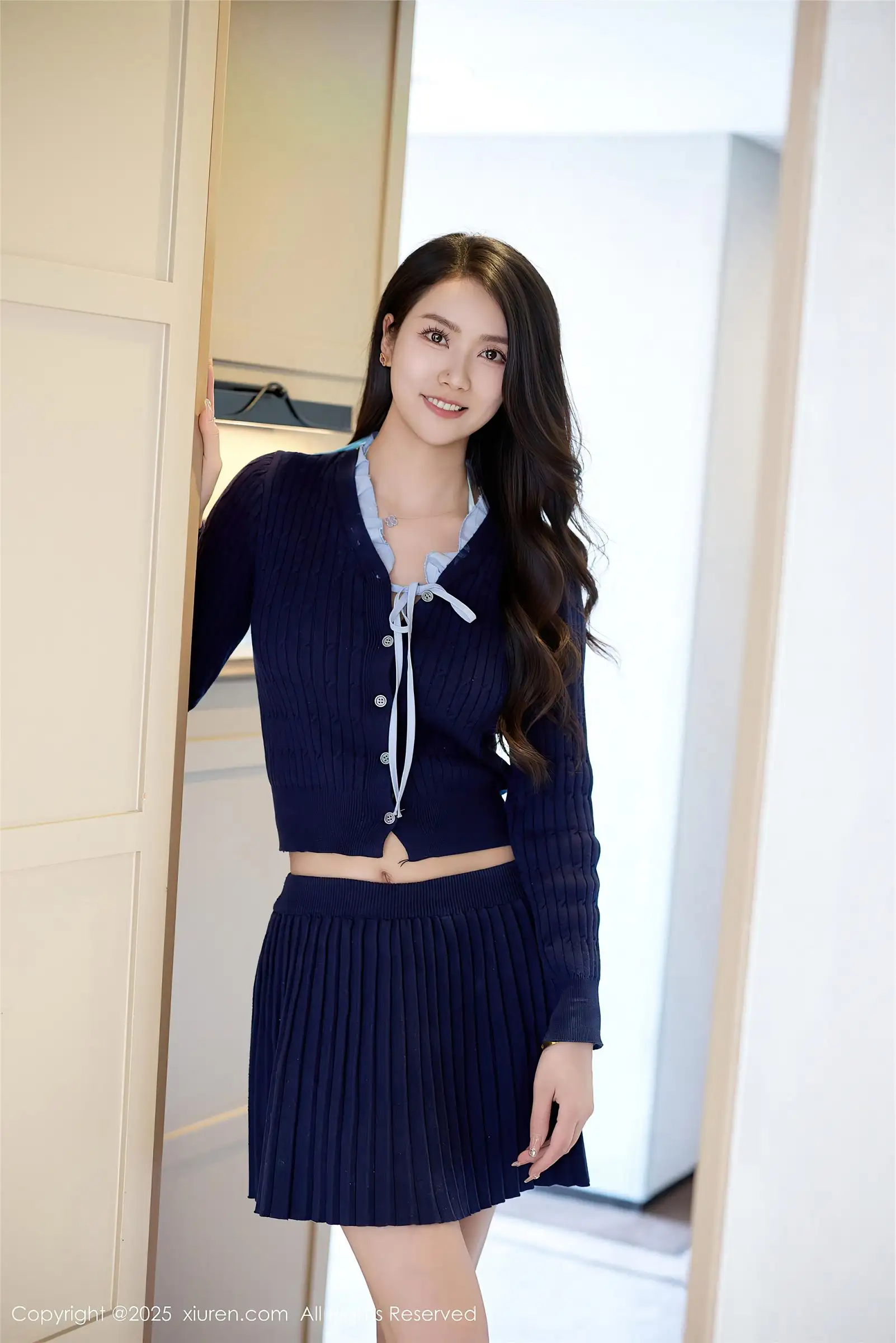 [XIUREN秀人网] 2025.05.07 NO.10242 方子萱
