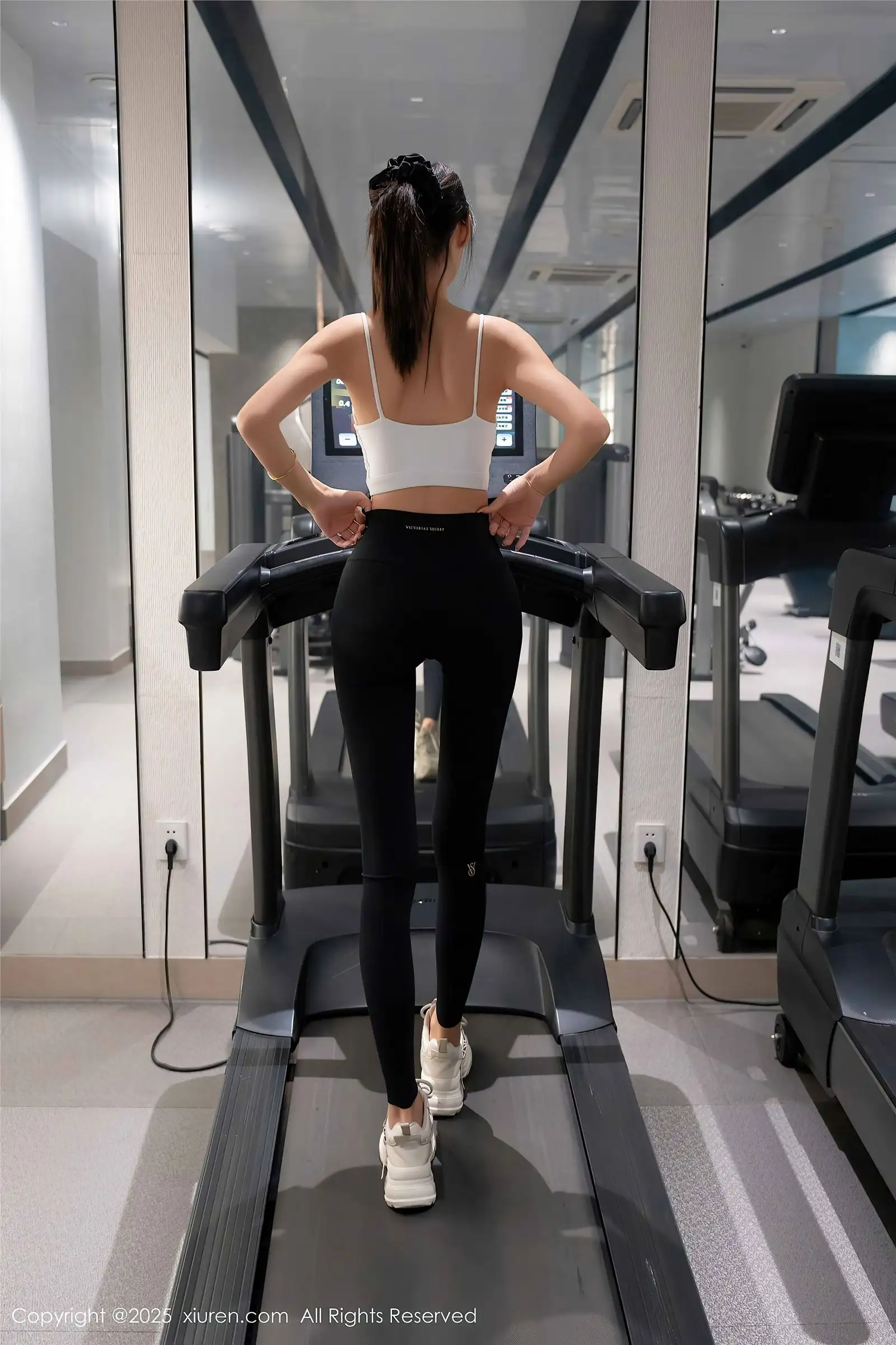 [XIUREN秀人网] 2025.05.07 NO.10239 lingyu69