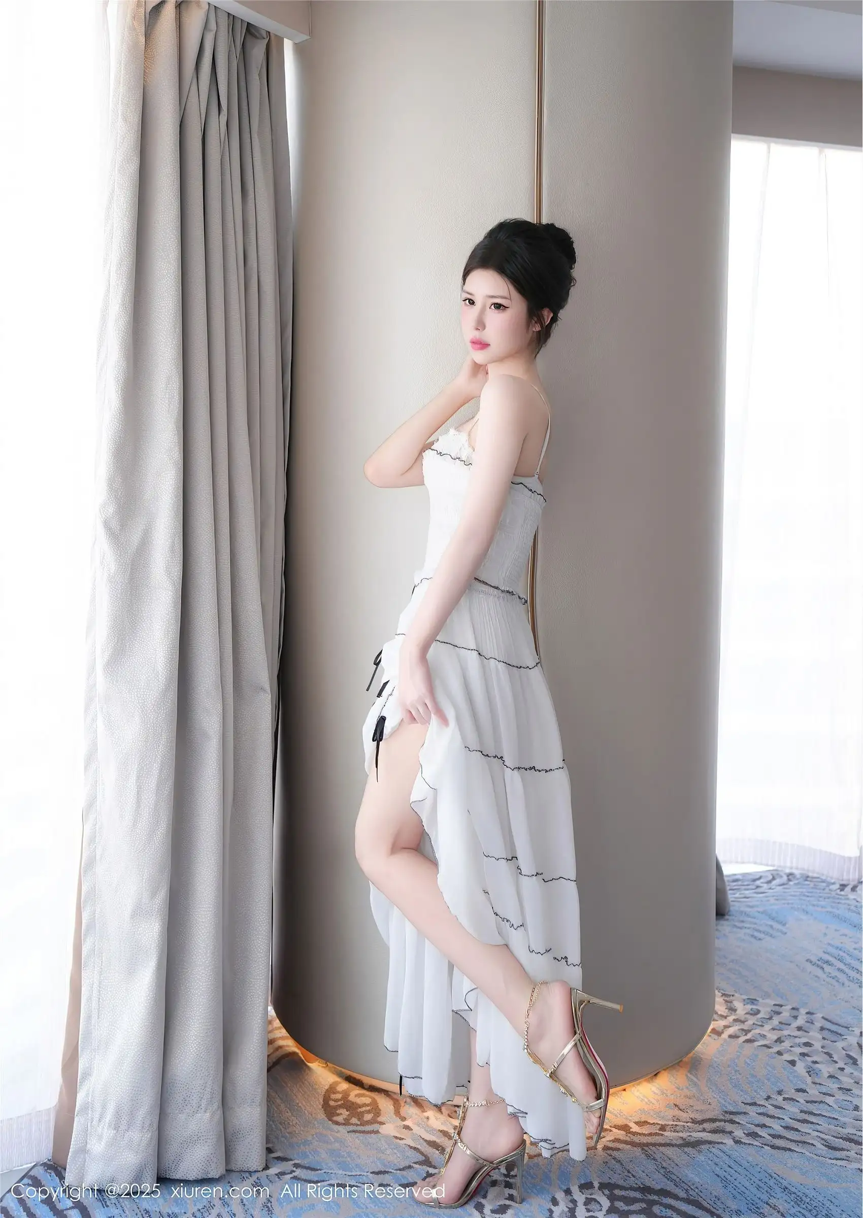 [XIUREN秀人网] 2025.05.22 NO.10310 奶芙酱-EVA