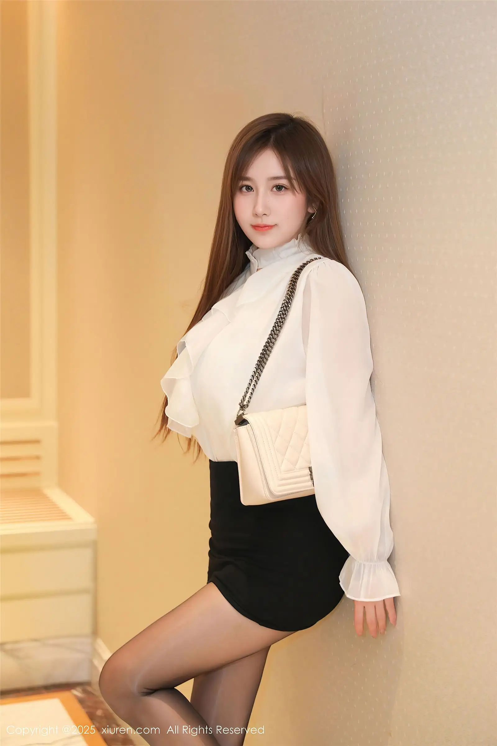 [XIUREN秀人网] 2025.05.29 NO.10342 小肉肉咪