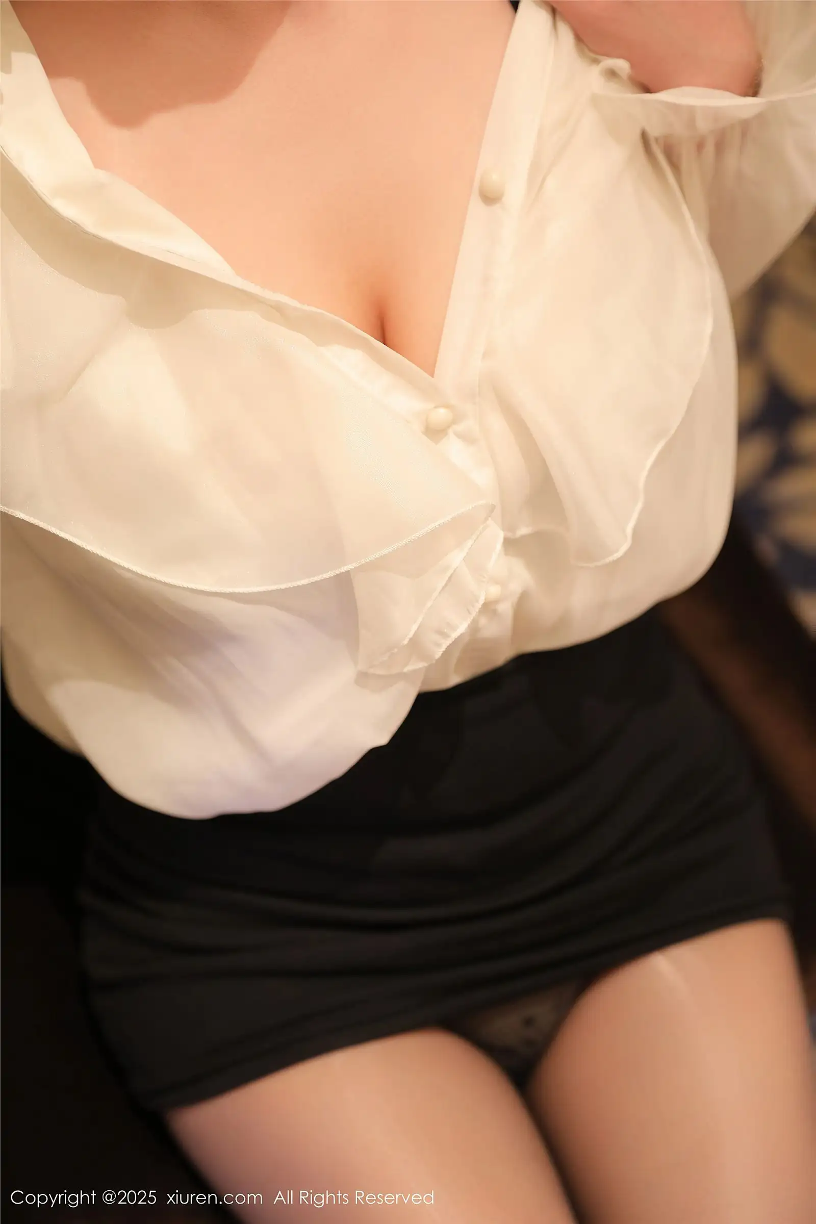 [XIUREN秀人网] 2025.05.29 NO.10342 小肉肉咪