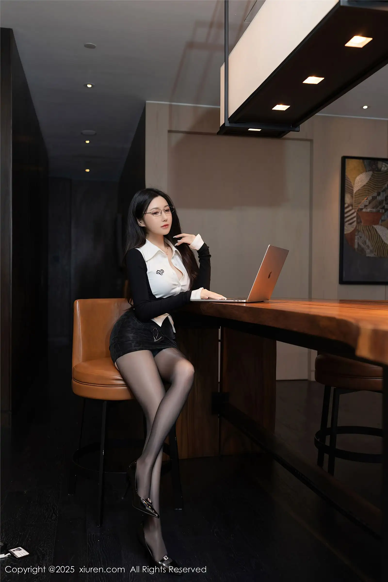 [XIUREN秀人网] 2025.05.30 NO.10353 鱼子酱Fish