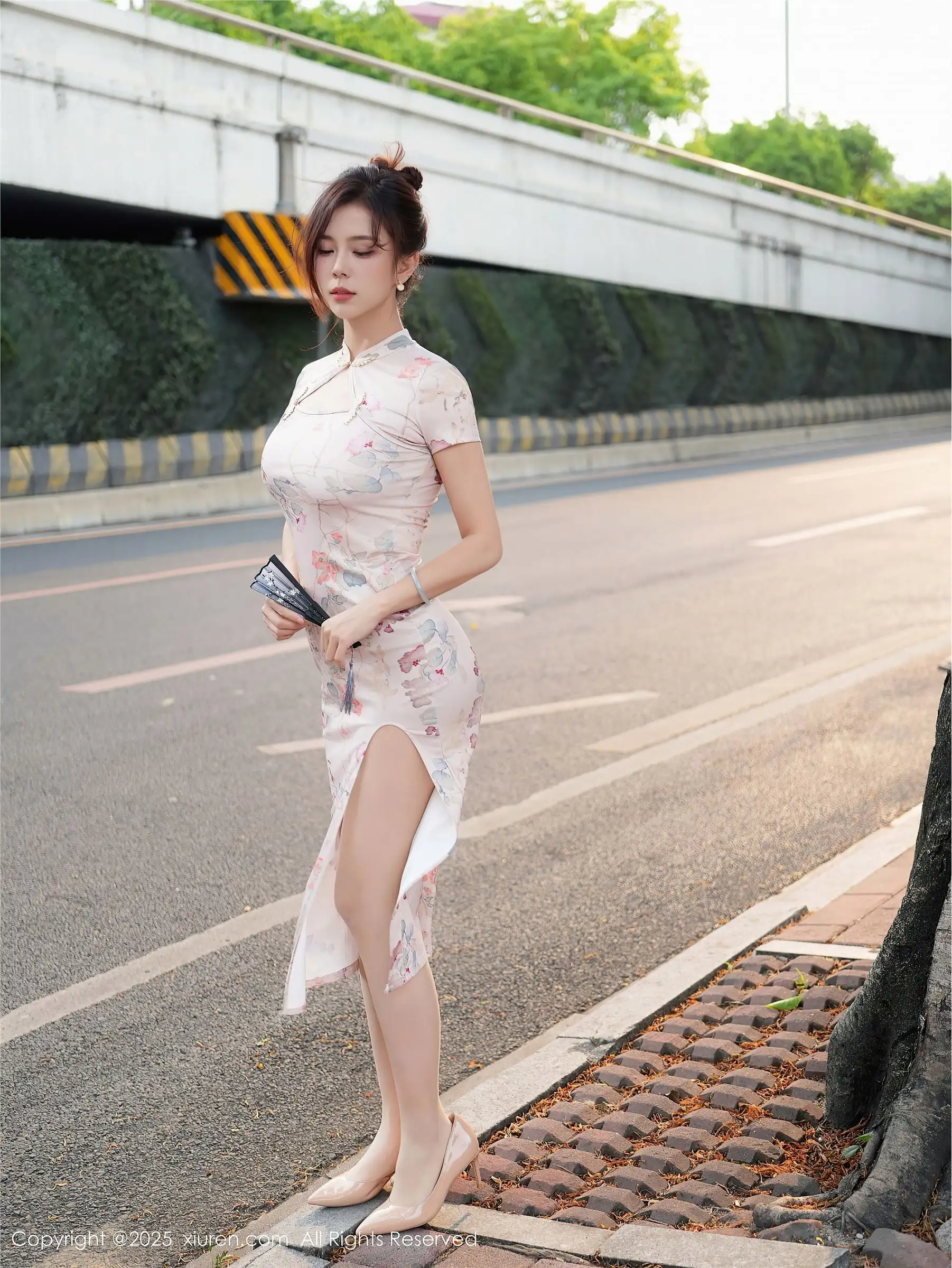 [XIUREN秀人网] 2025.06.17 NO.10419 玫瑰我爱你