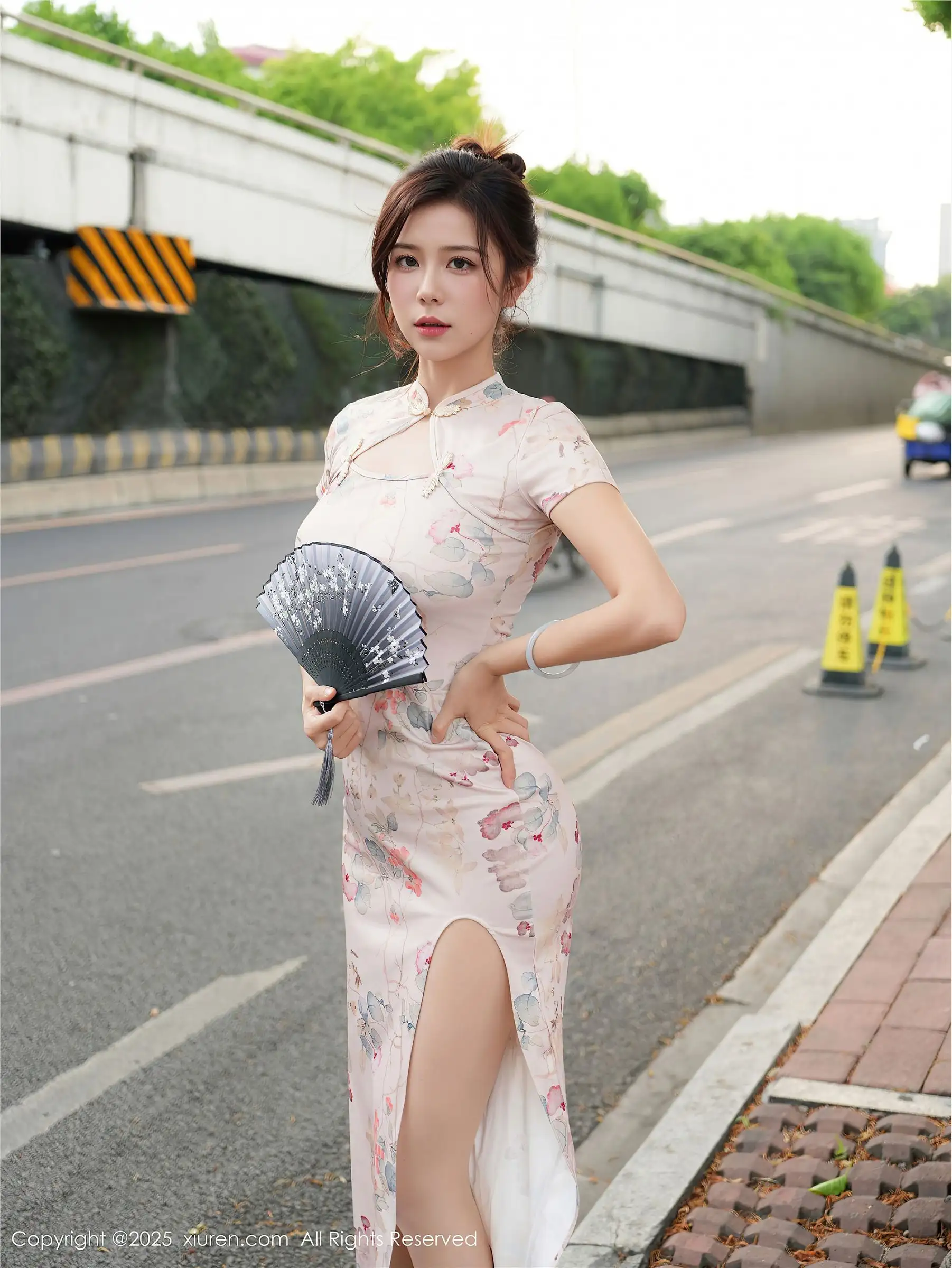 [XIUREN秀人网] 2025.06.17 NO.10419 玫瑰我爱你