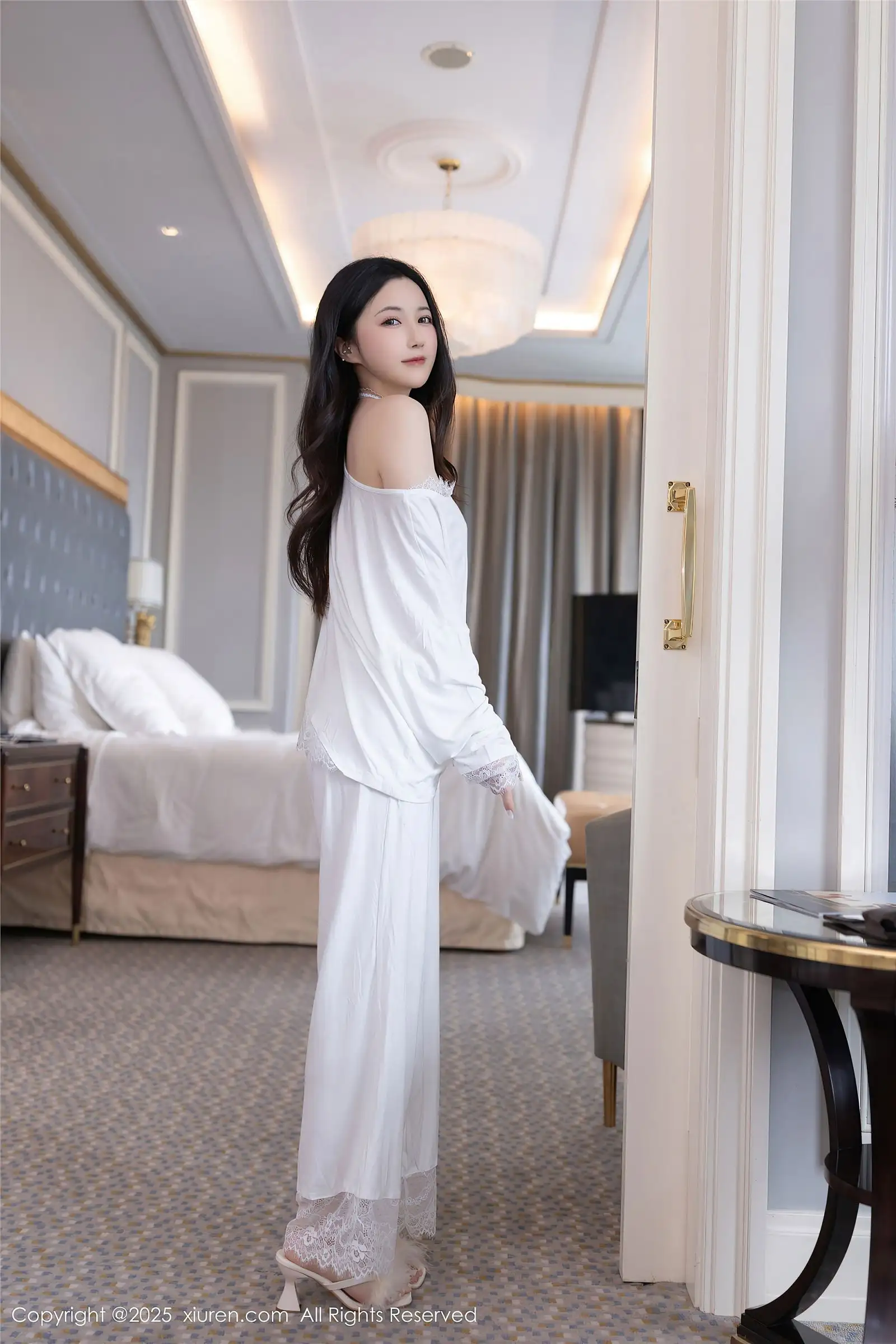 [XIUREN秀人网] 2025.06.20 NO.10445 鱼子酱Fish