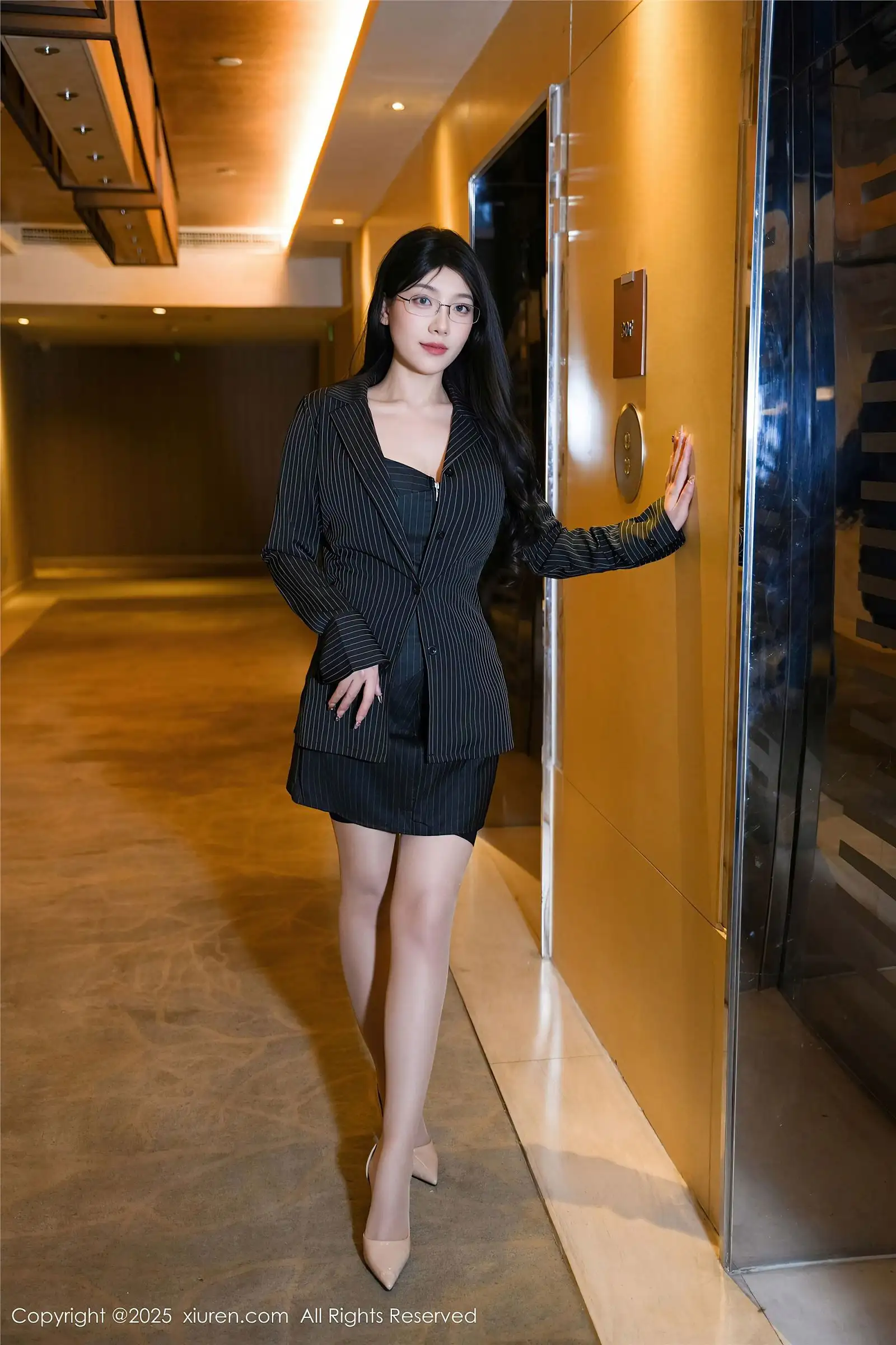 [XIUREN秀人网] 2025.07.01 NO.10487 美悠