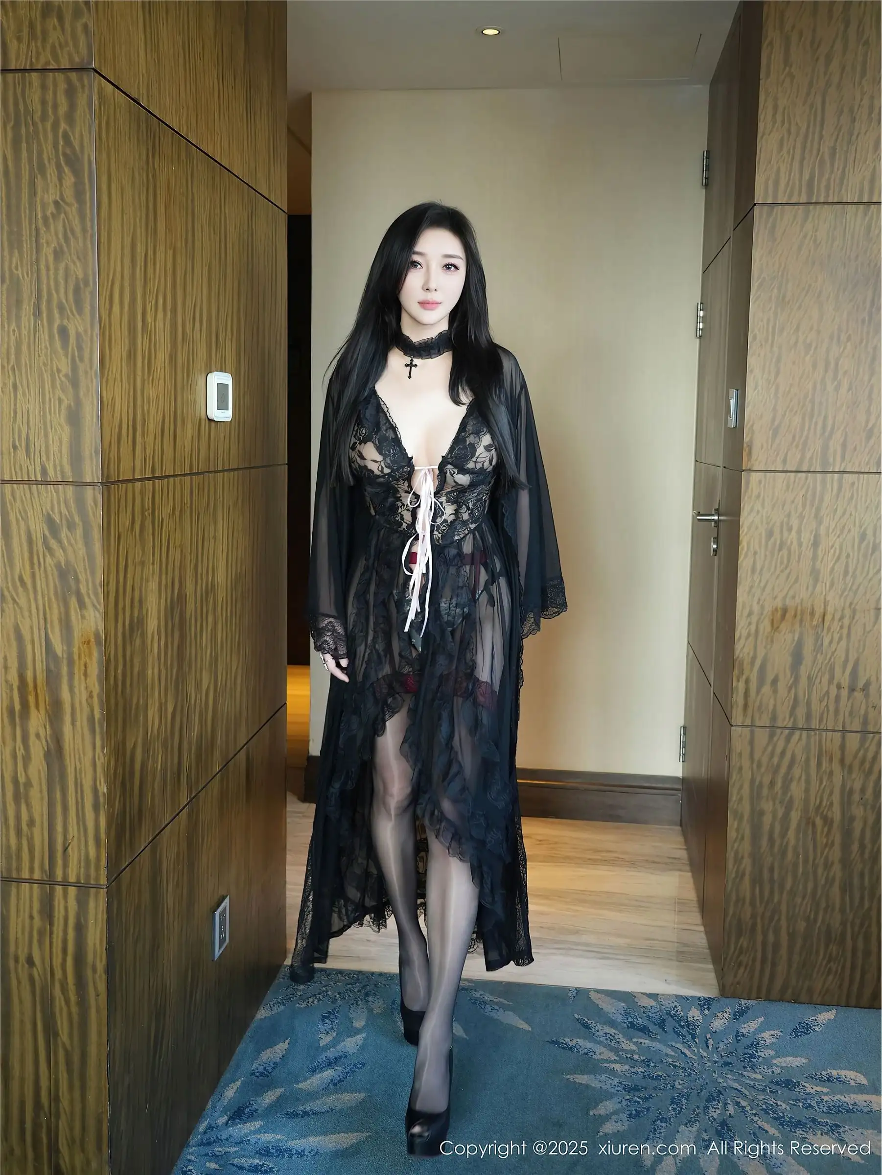 [XIUREN秀人网] 2025.07.01 NO.10490 苏一诺