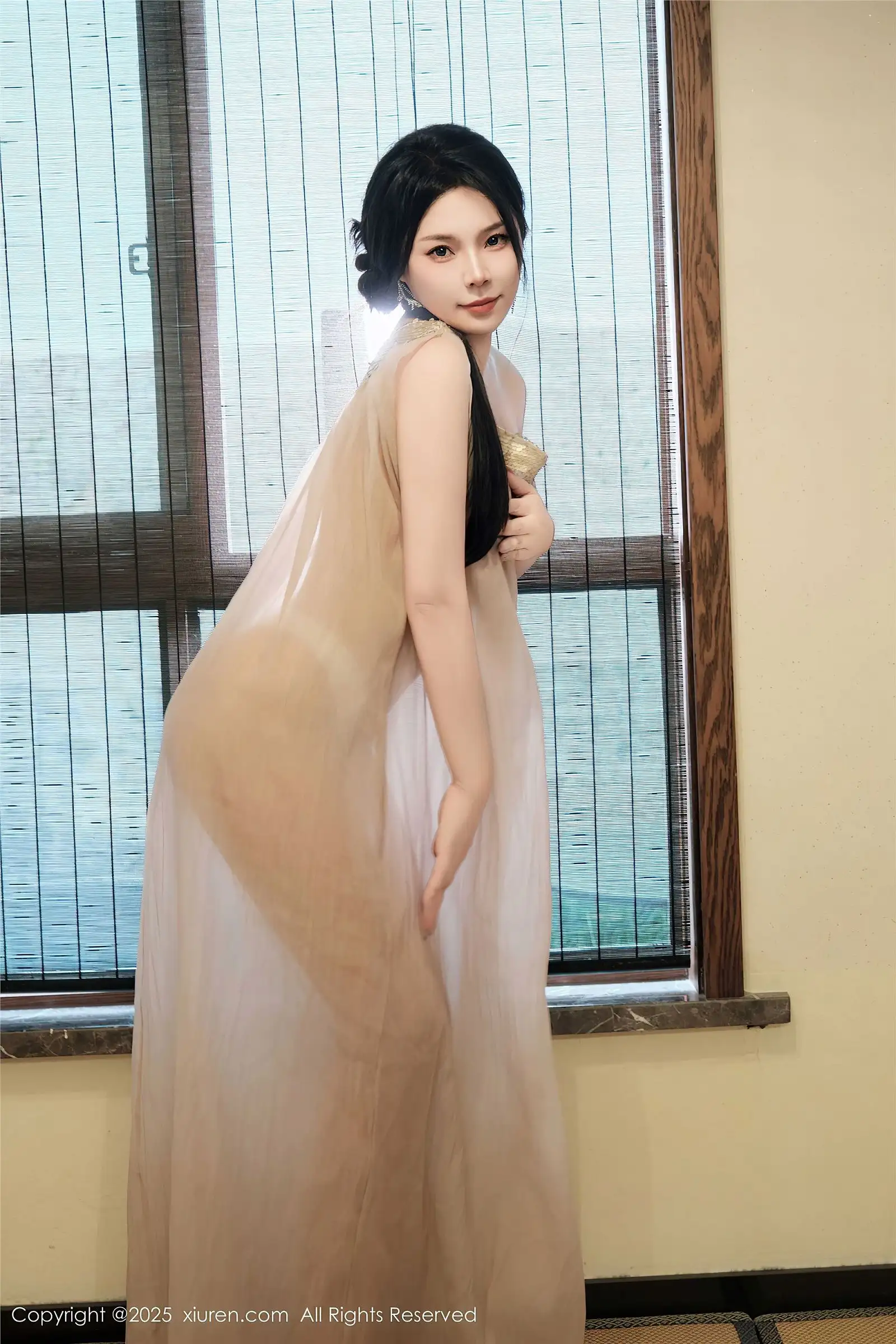 [XIUREN秀人网] 2025.07.03 NO.10500 麦田